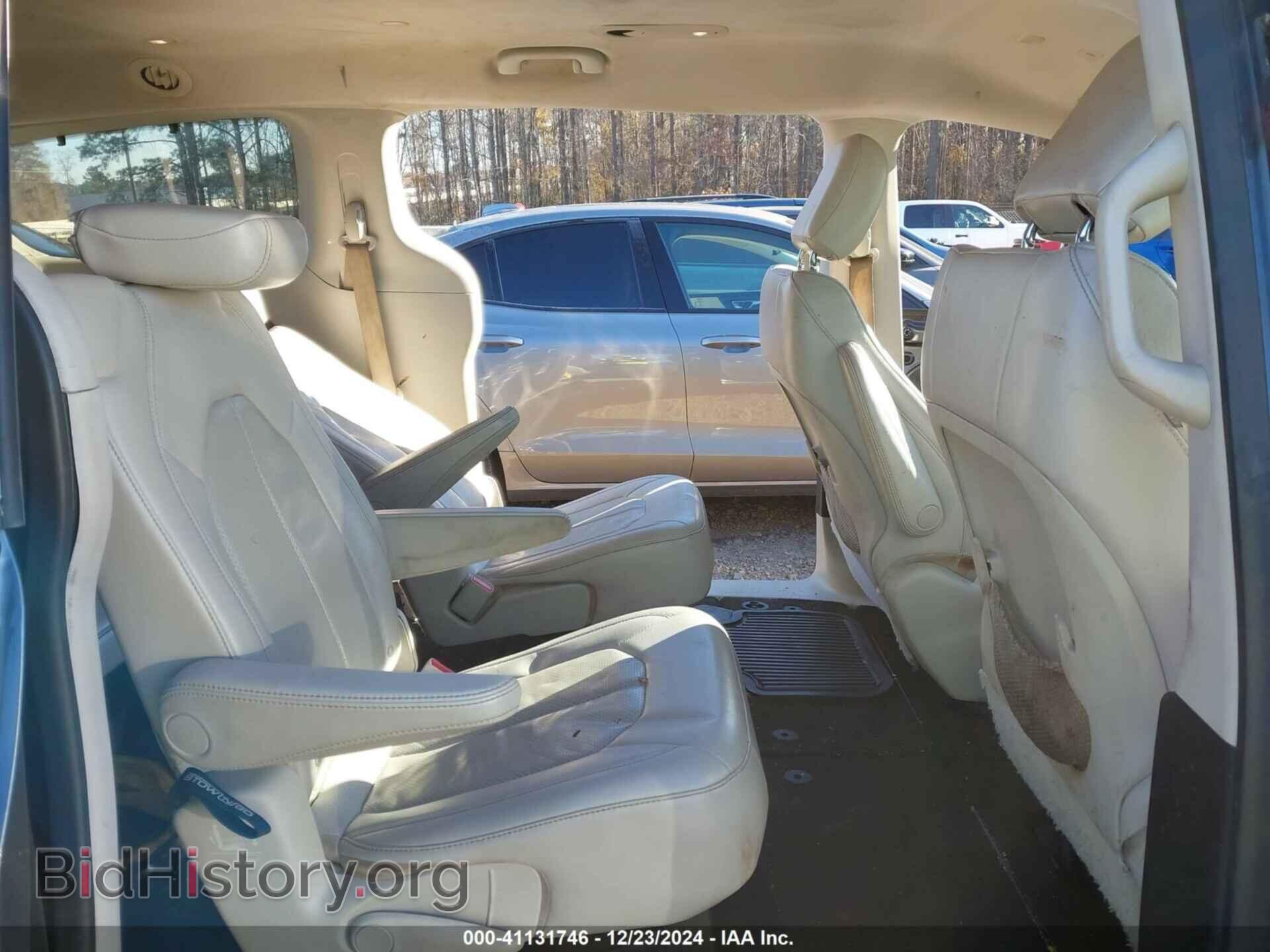 2018 CHRYSLER PACIFICA - VIN: 2C4RC1BG2JR235652 - Фото 8