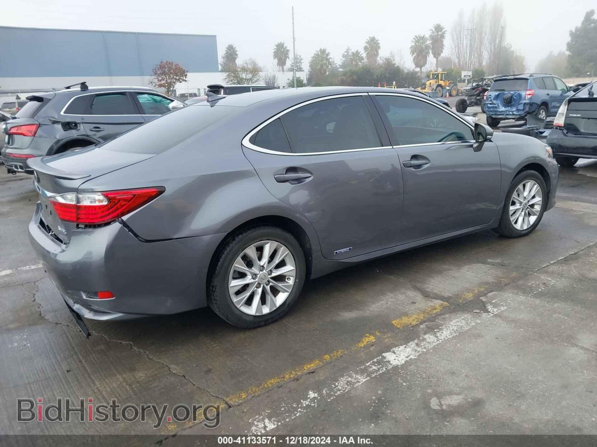 2013 LEXUS ES 300H - VIN: JTHBW1GG9D2011605 - Photo 4