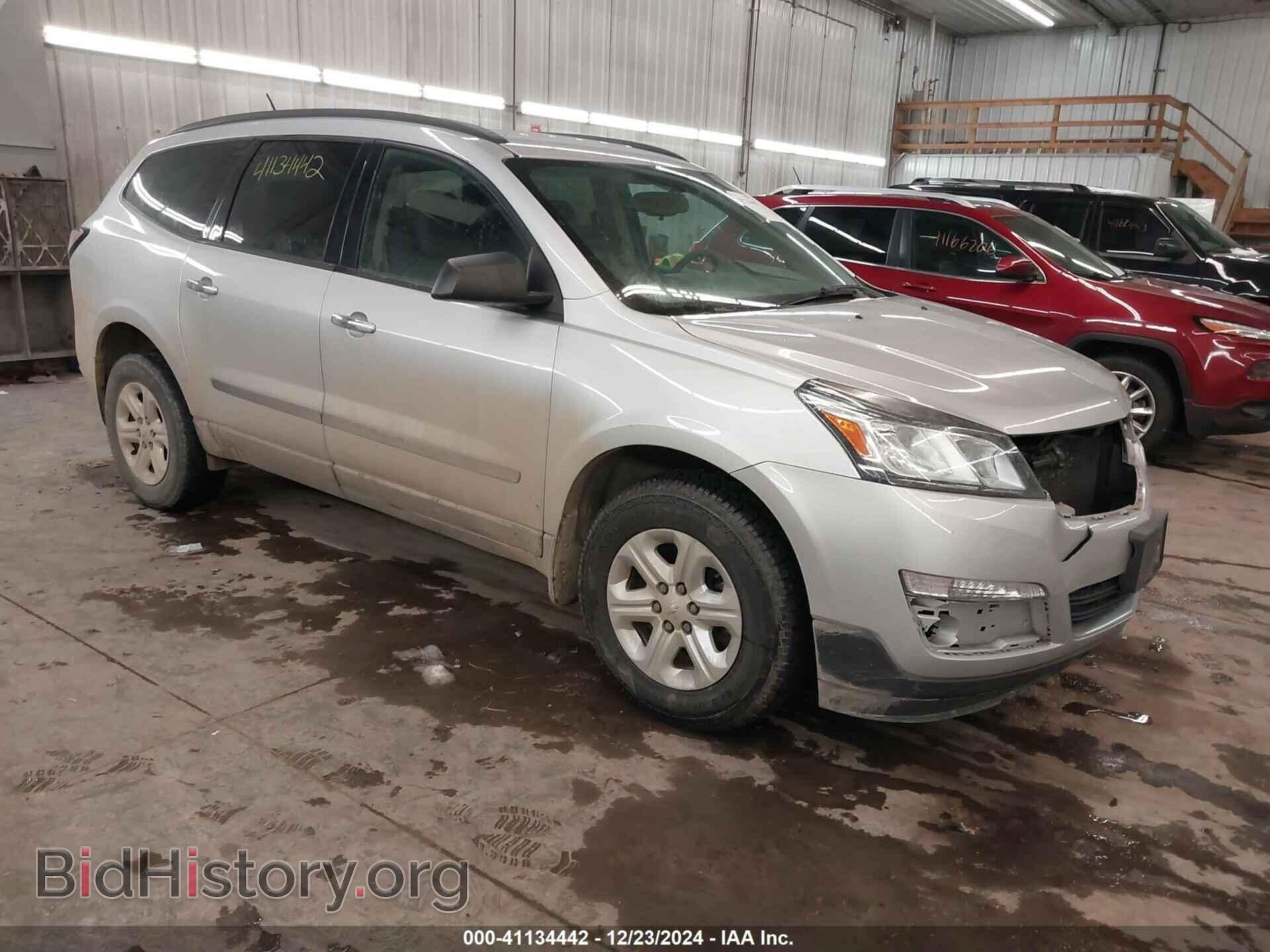 Фотография 1GNKRFKD4EJ196678 - CHEVROLET TRAVERSE 2014