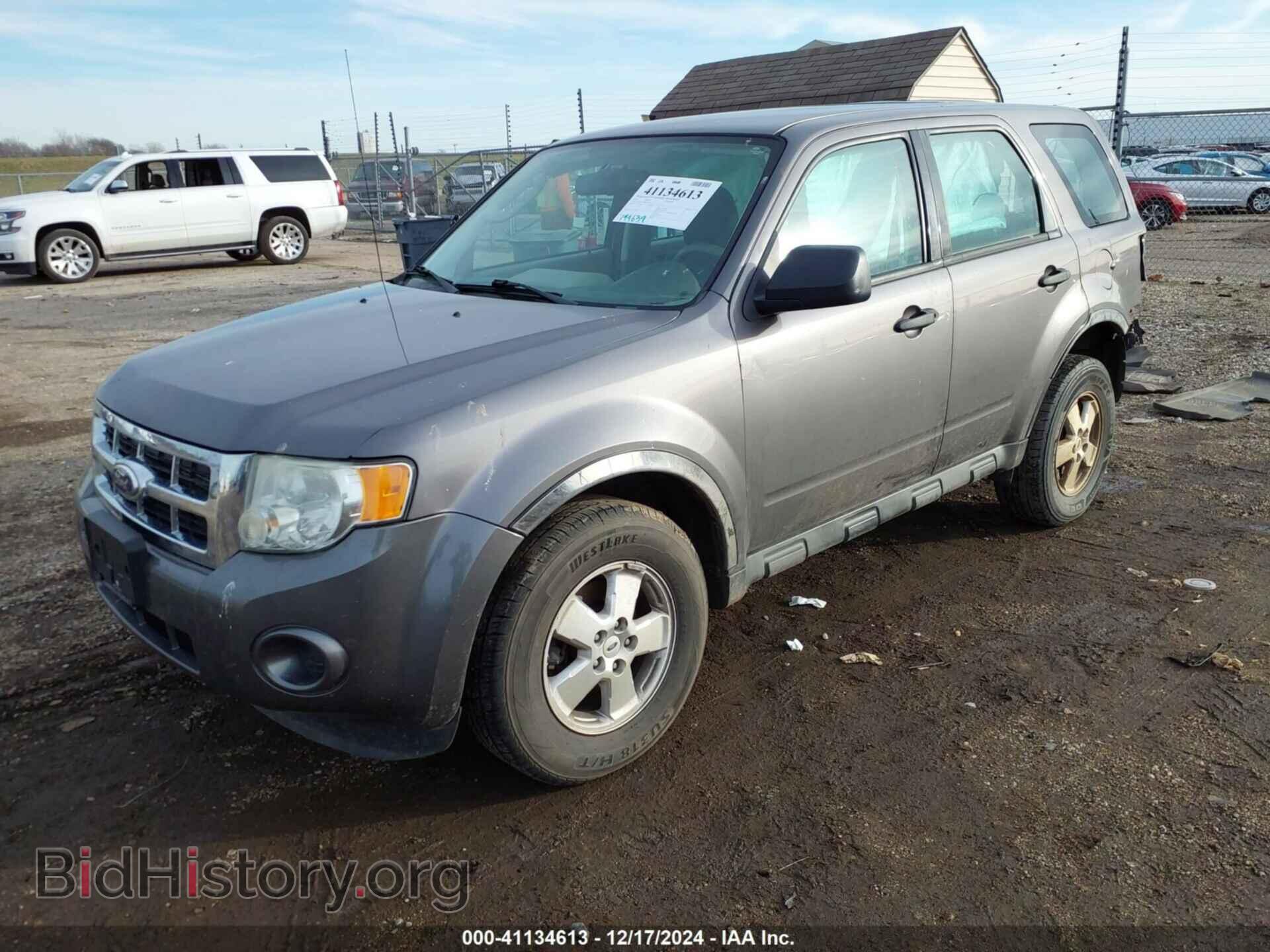 2011 FORD ESCAPE - VIN: 1FMCU0C72BKB33713 - Фото 2