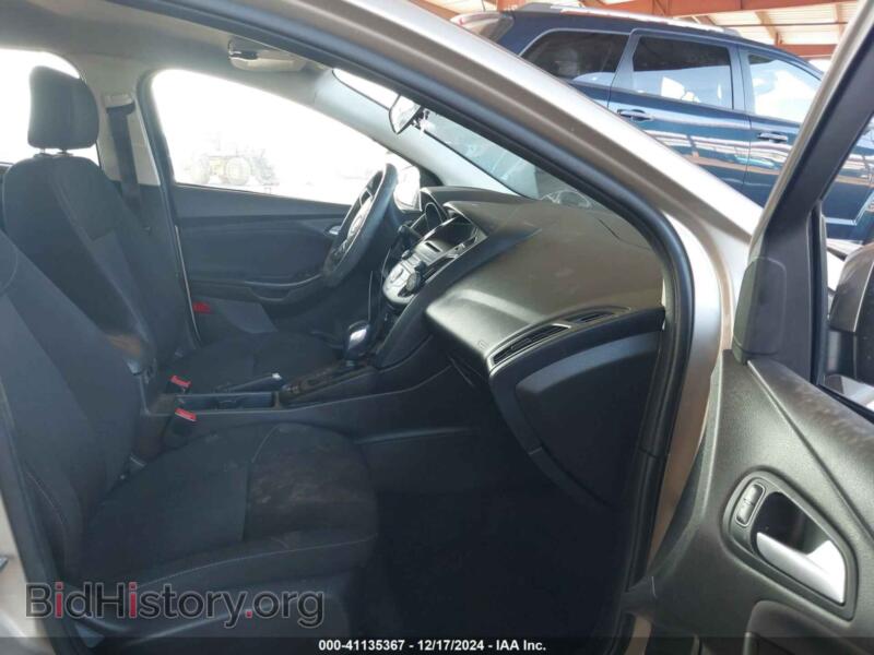 2017 Ford FOCUS (VIN 1FADP3K21HL333398) — photo 5 of 16