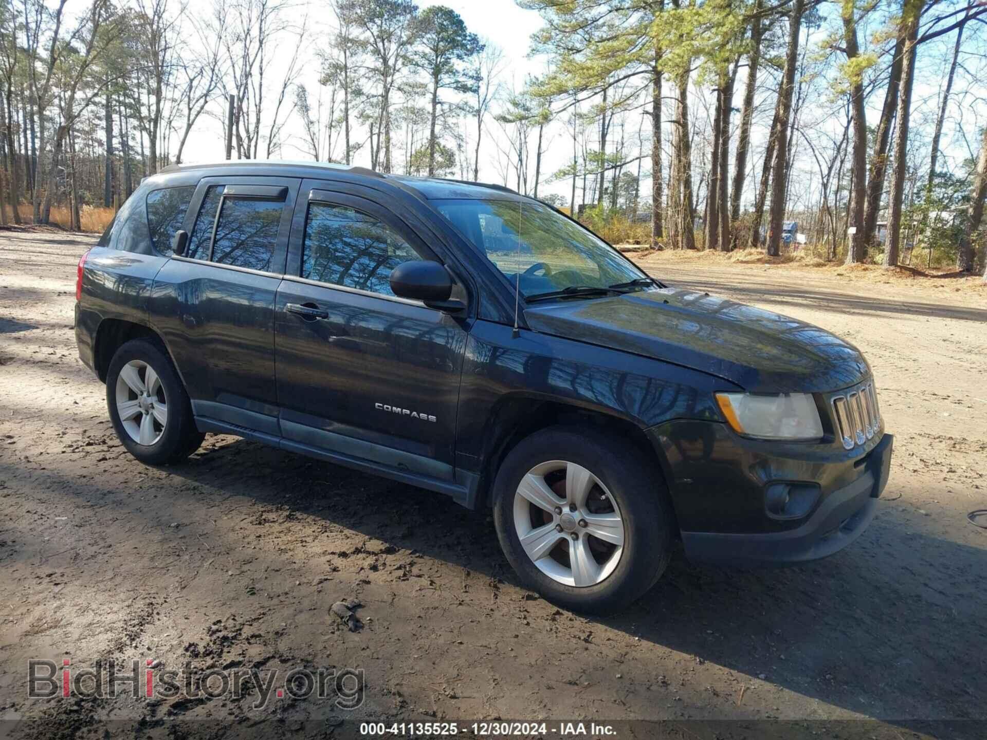 Photo 1J4NF1FB2BD180025 - JEEP COMPASS 2011