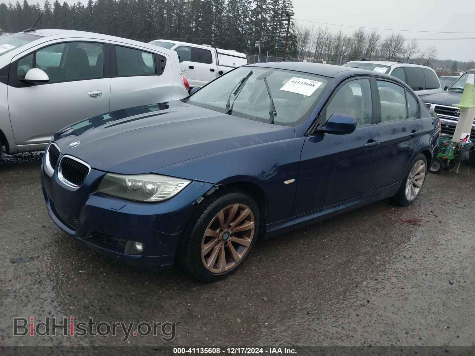 2011 BMW 328I - VIN: WBAPH5G54BNM75420 - Фото 2