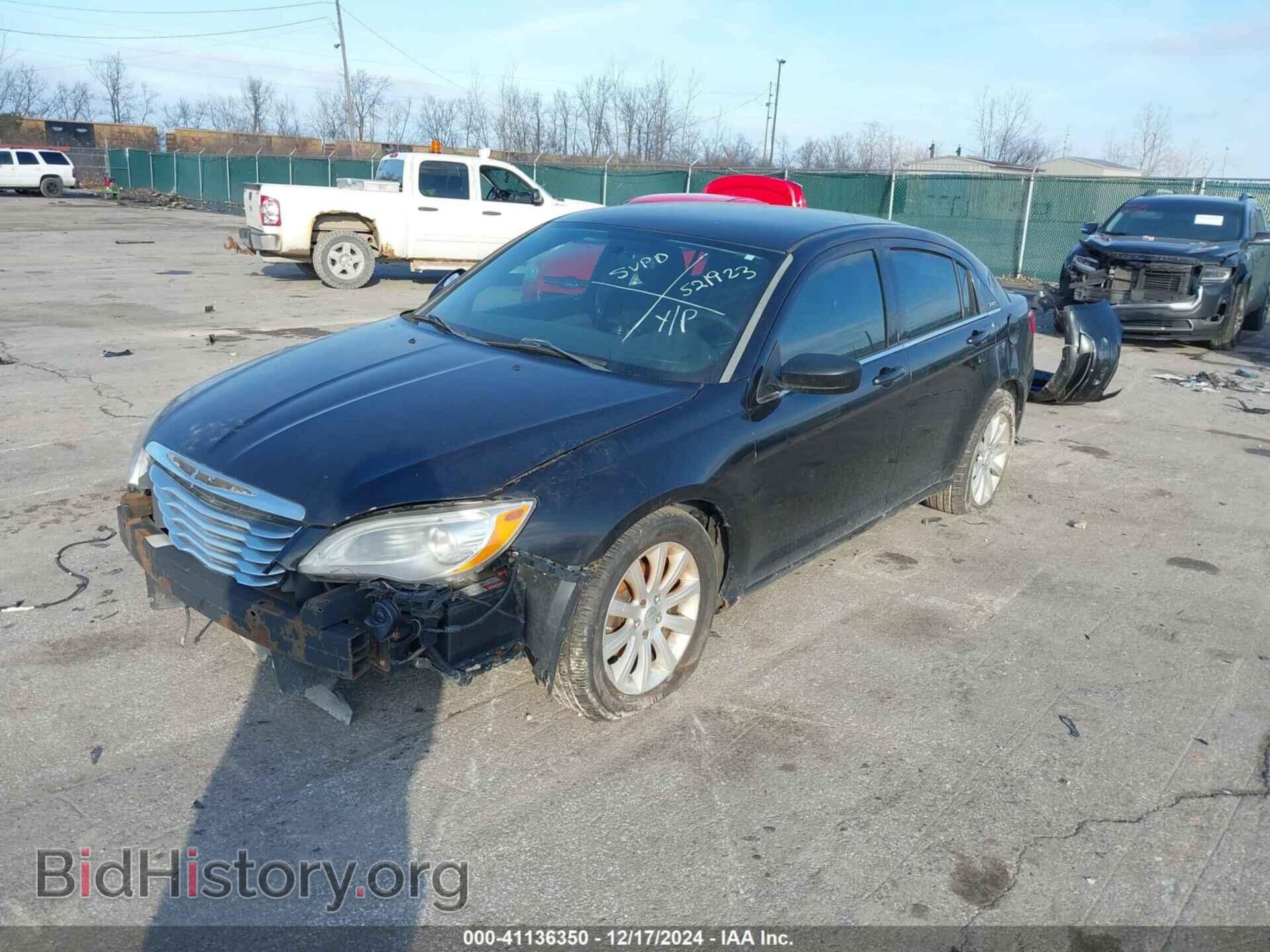 2011 CHRYSLER 200 - VIN: 1C3BC1FB9BN521923 - Фото 2