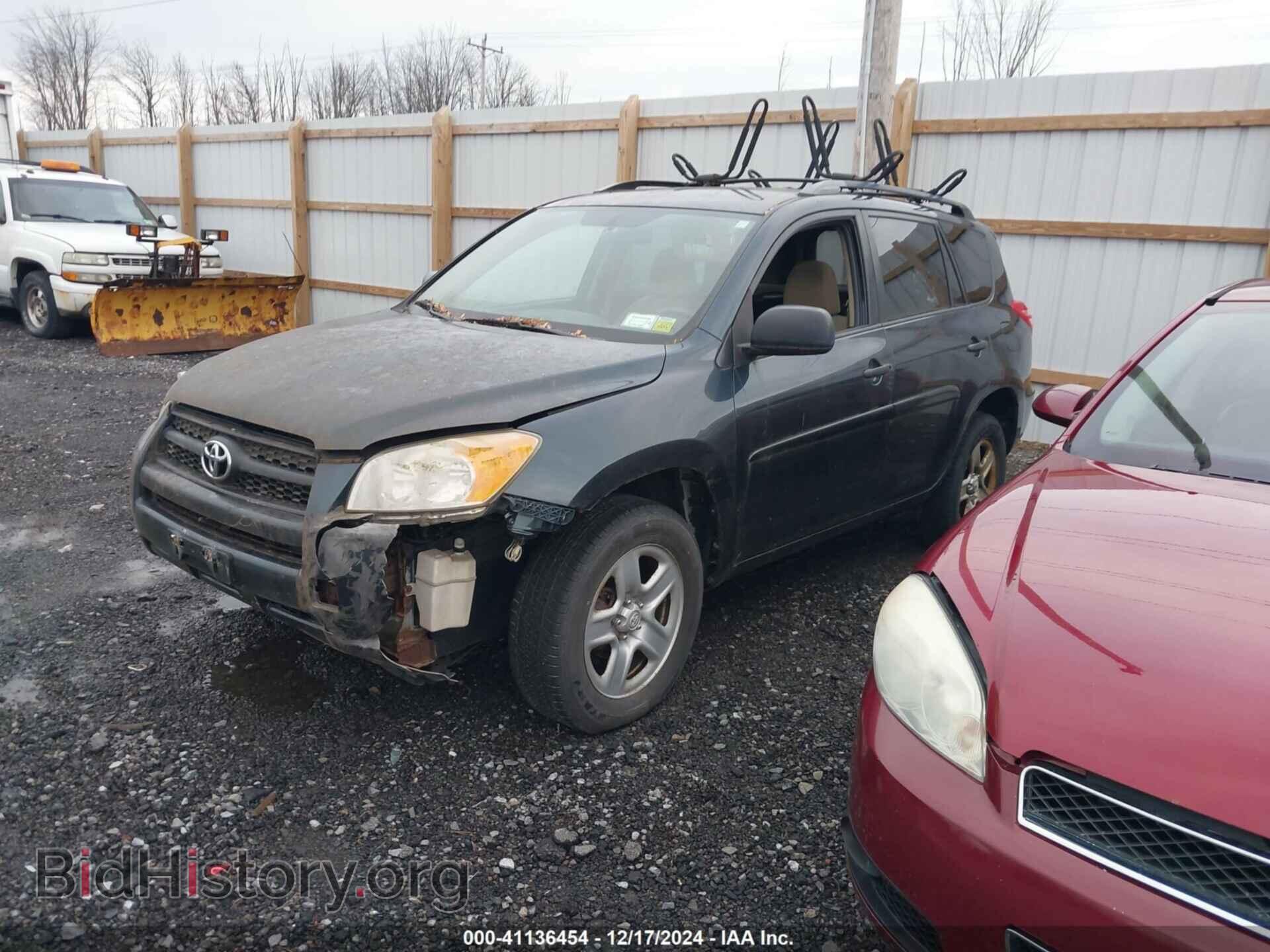 2011 TOYOTA RAV4 - VIN: 2T3BF4DV2BW108140 - Фото 2