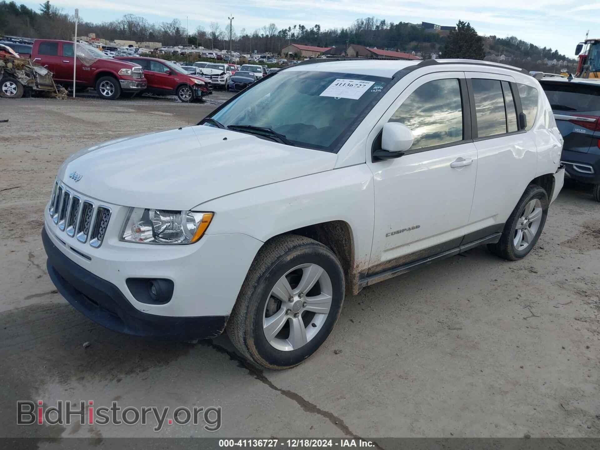 2014 JEEP COMPASS - VIN: 1C4NJCEA2ED647943 - Фото 2