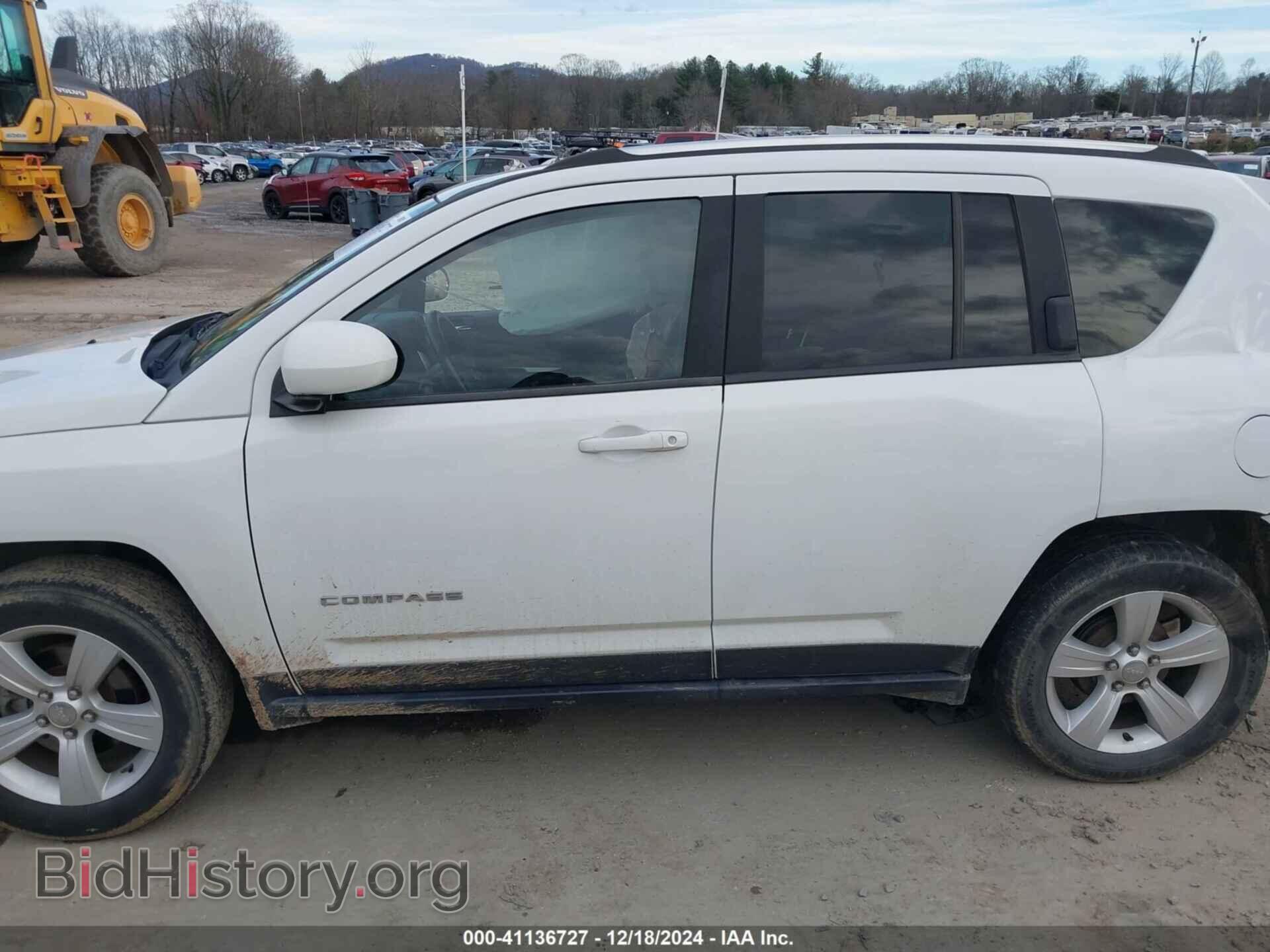 2014 JEEP COMPASS - VIN: 1C4NJCEA2ED647943 - Фото 14