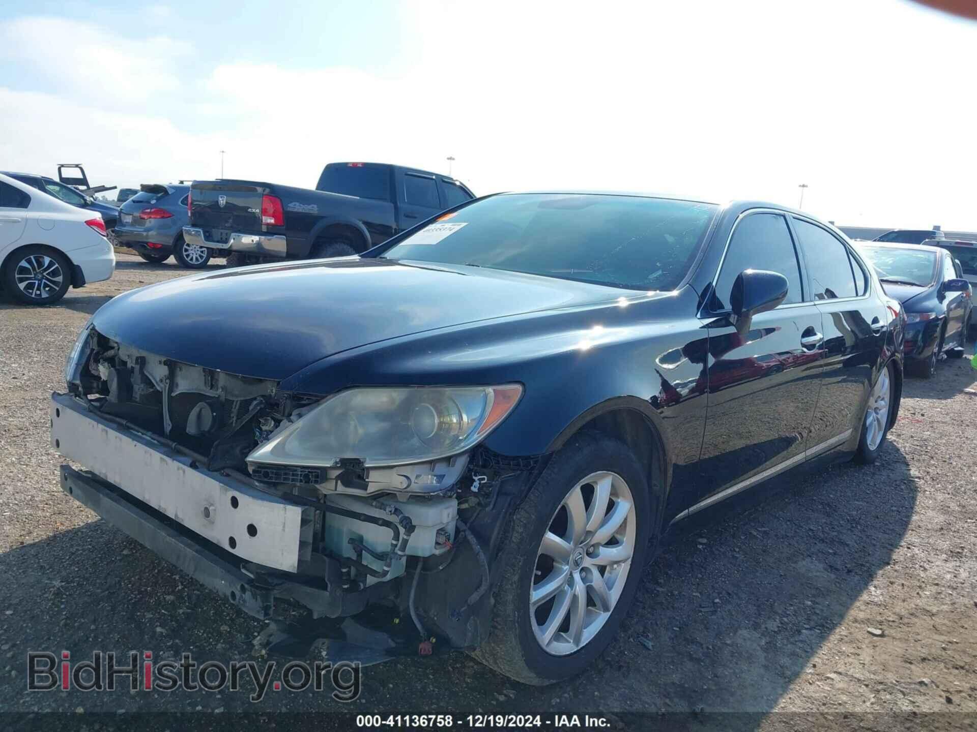 2007 LEXUS LS 460 - VIN: JTHGL46F175006880 - Photo 2