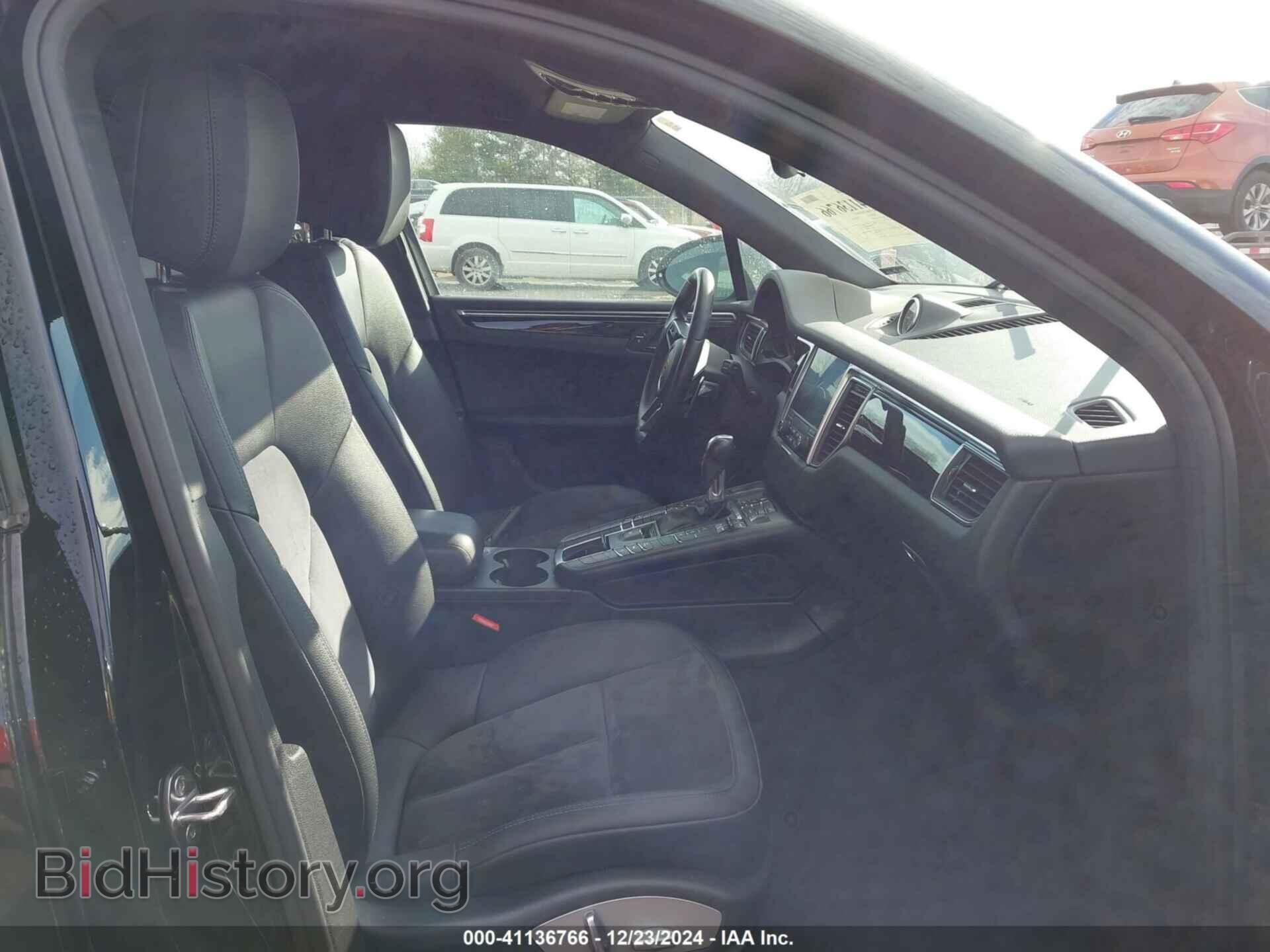 2017 PORSCHE MACAN - VIN: WP1AA2A53HLB03199 - Photo 5