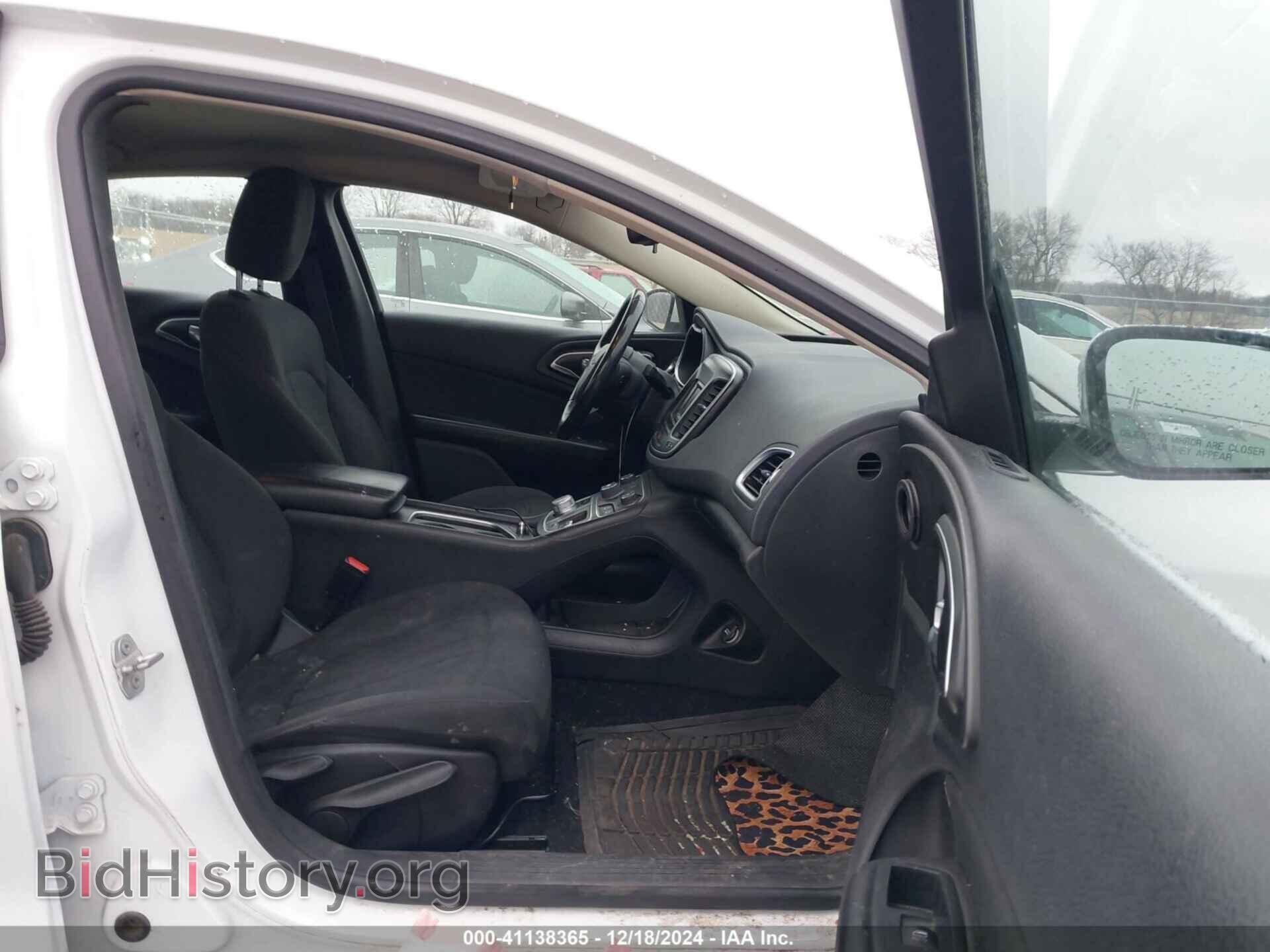 2016 CHRYSLER 200 - VIN: 1C3CCCAB6GN131537 - Фото 5