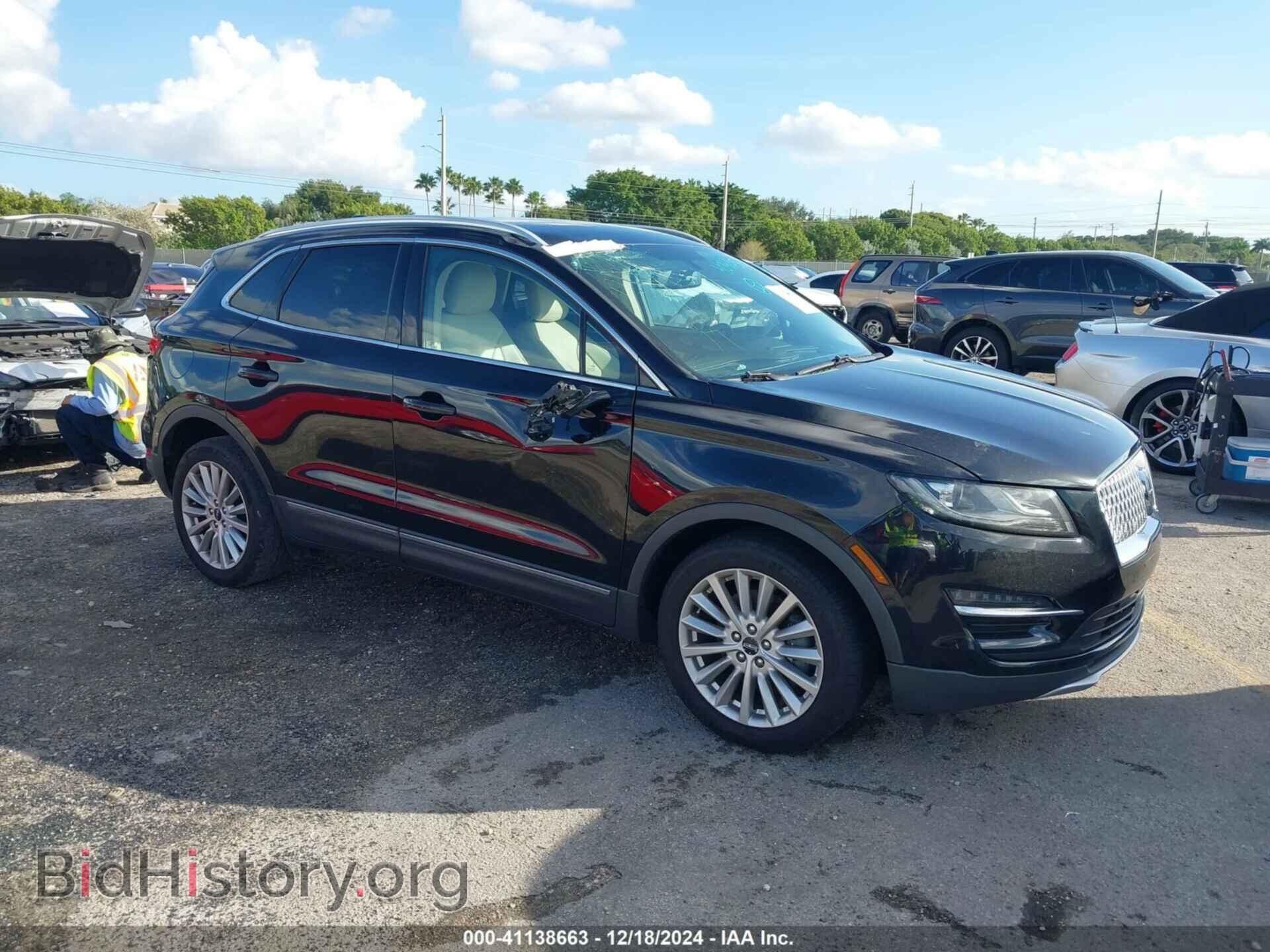 Фотография 5LMCJ1C95KUL50464 - LINCOLN MKC 2019