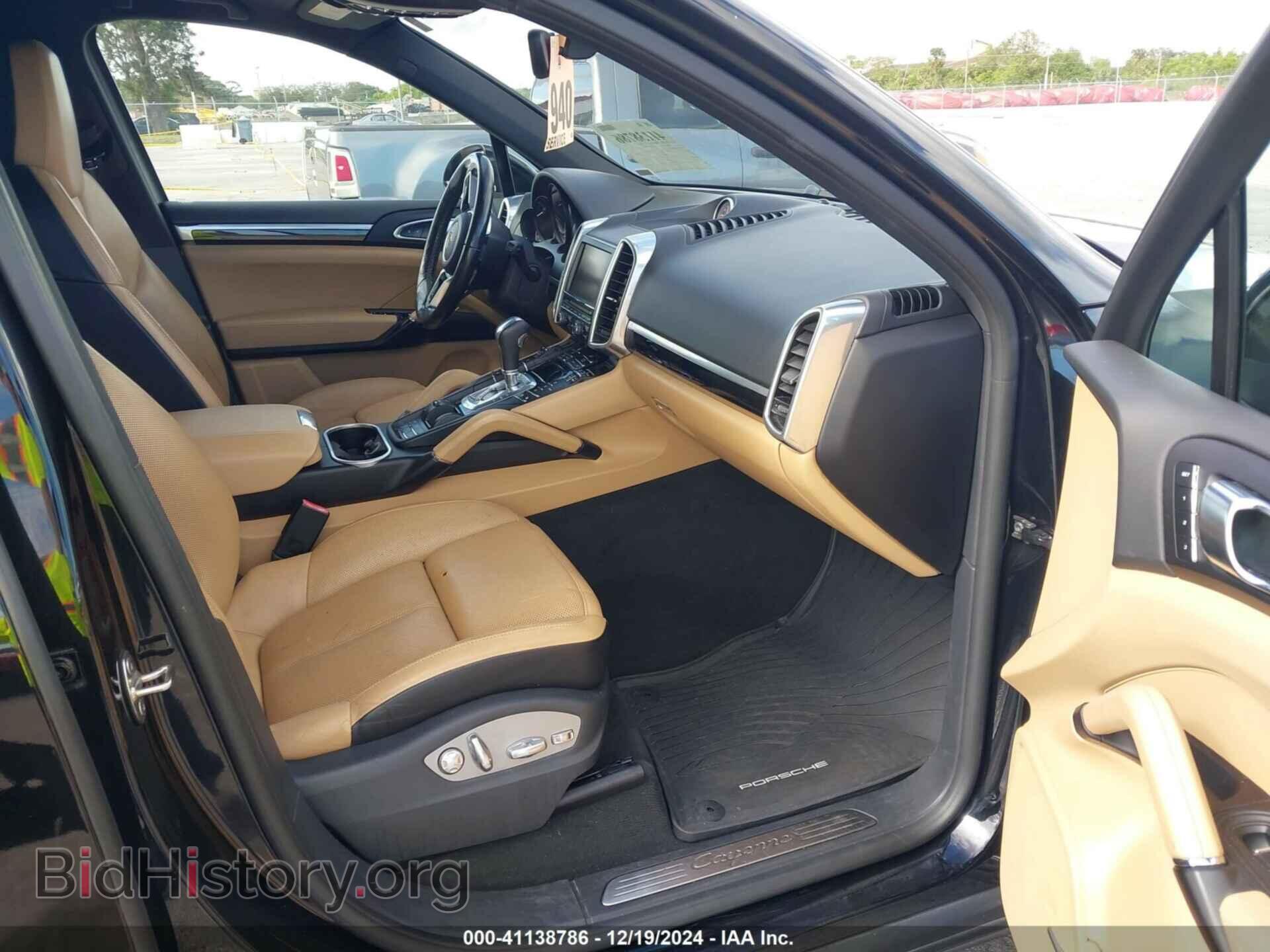 2016 PORSCHE CAYENNE - VIN: WP1AA2A28GKA14271 - Фото 5
