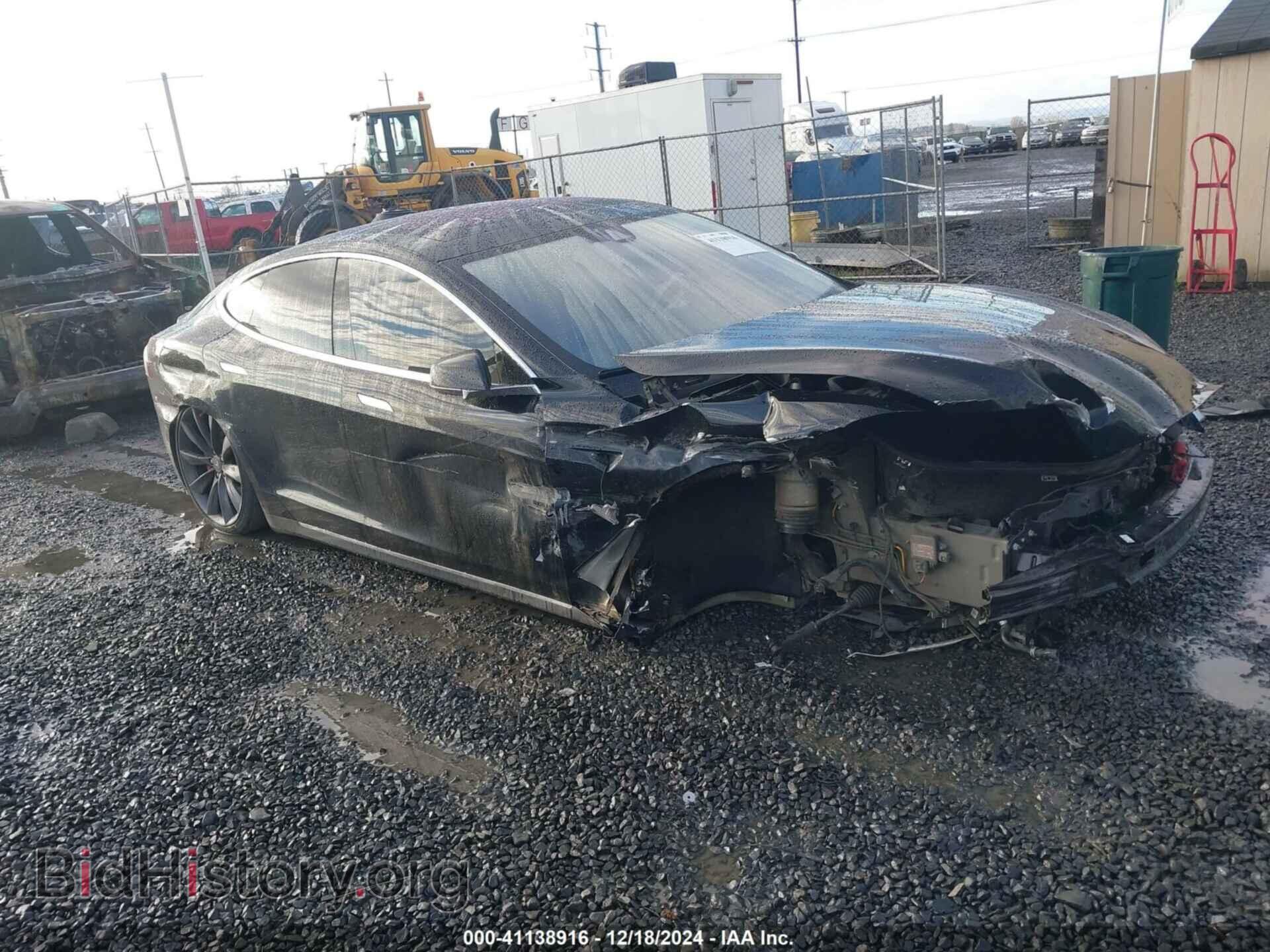 Фотография 5YJSA1V48FF098700 - TESLA MODEL S 2015