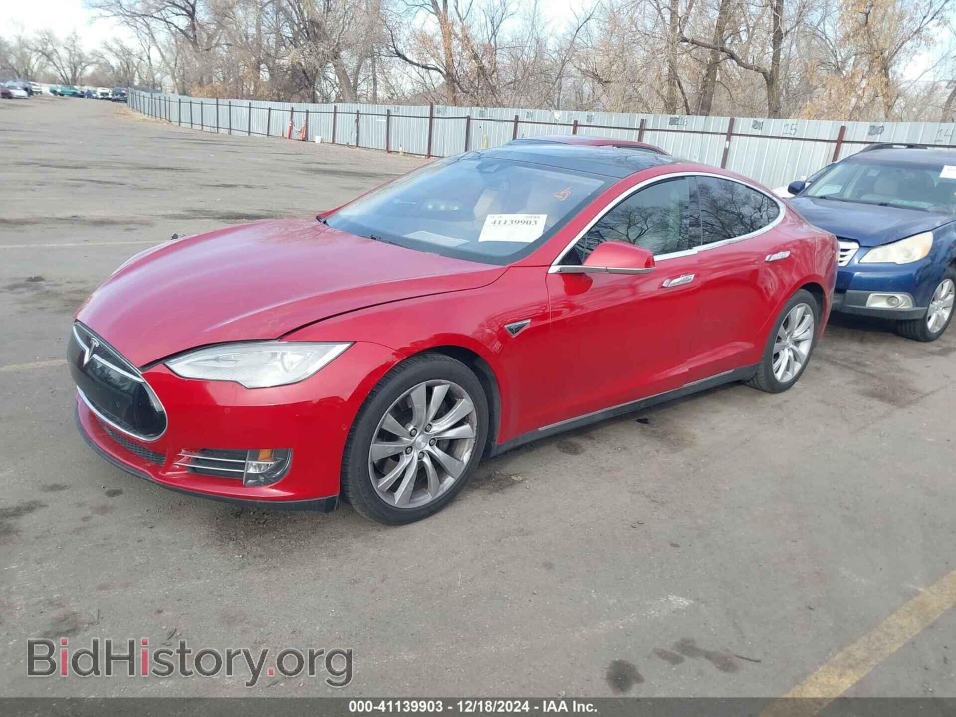 2015 TESLA MODEL S - VIN: 5YJSA1E25FF101986 - Фото 2