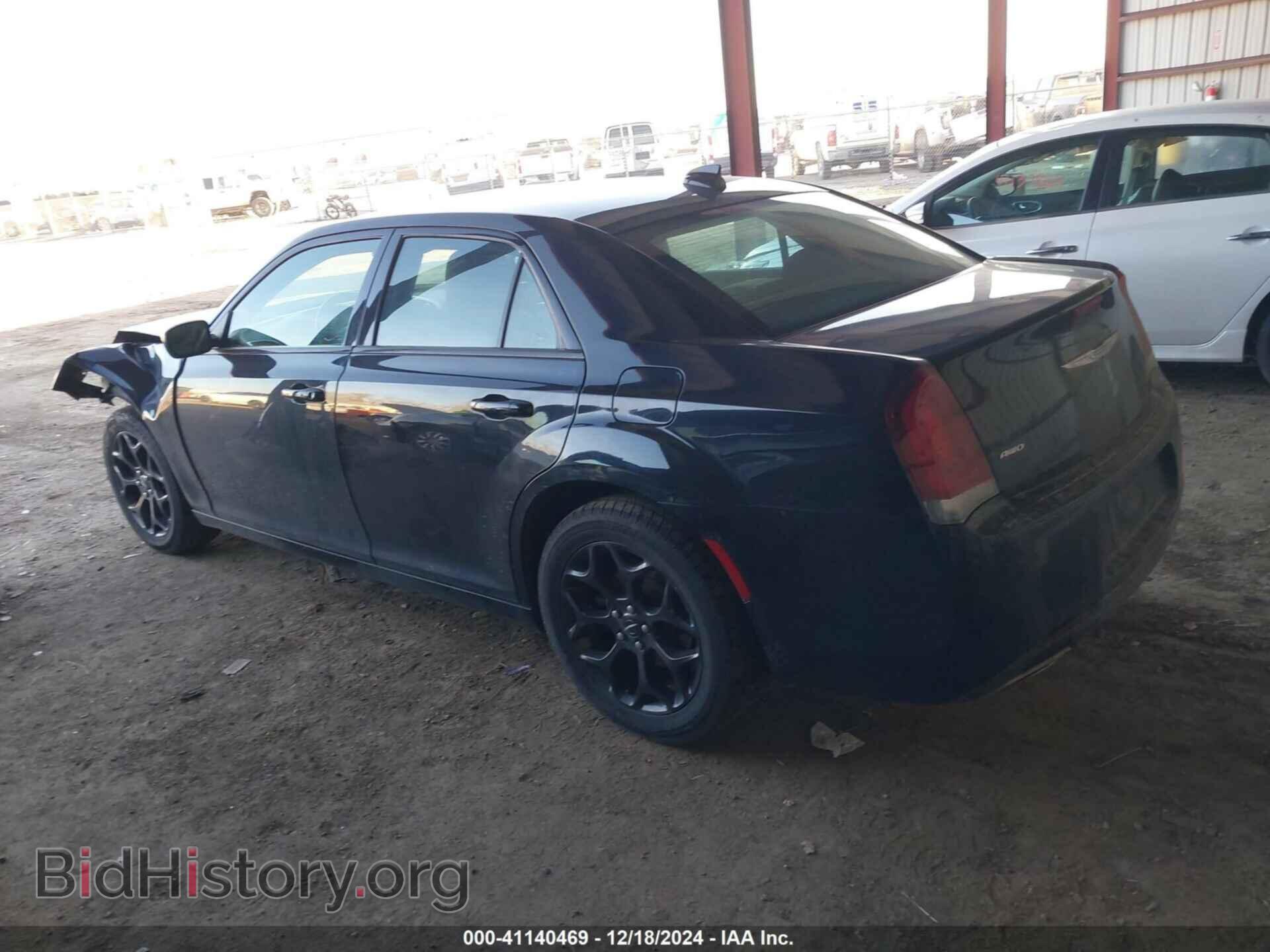 2019 CHRYSLER 300 - VIN: 2C3CCARG1KH706326 - Фото 3