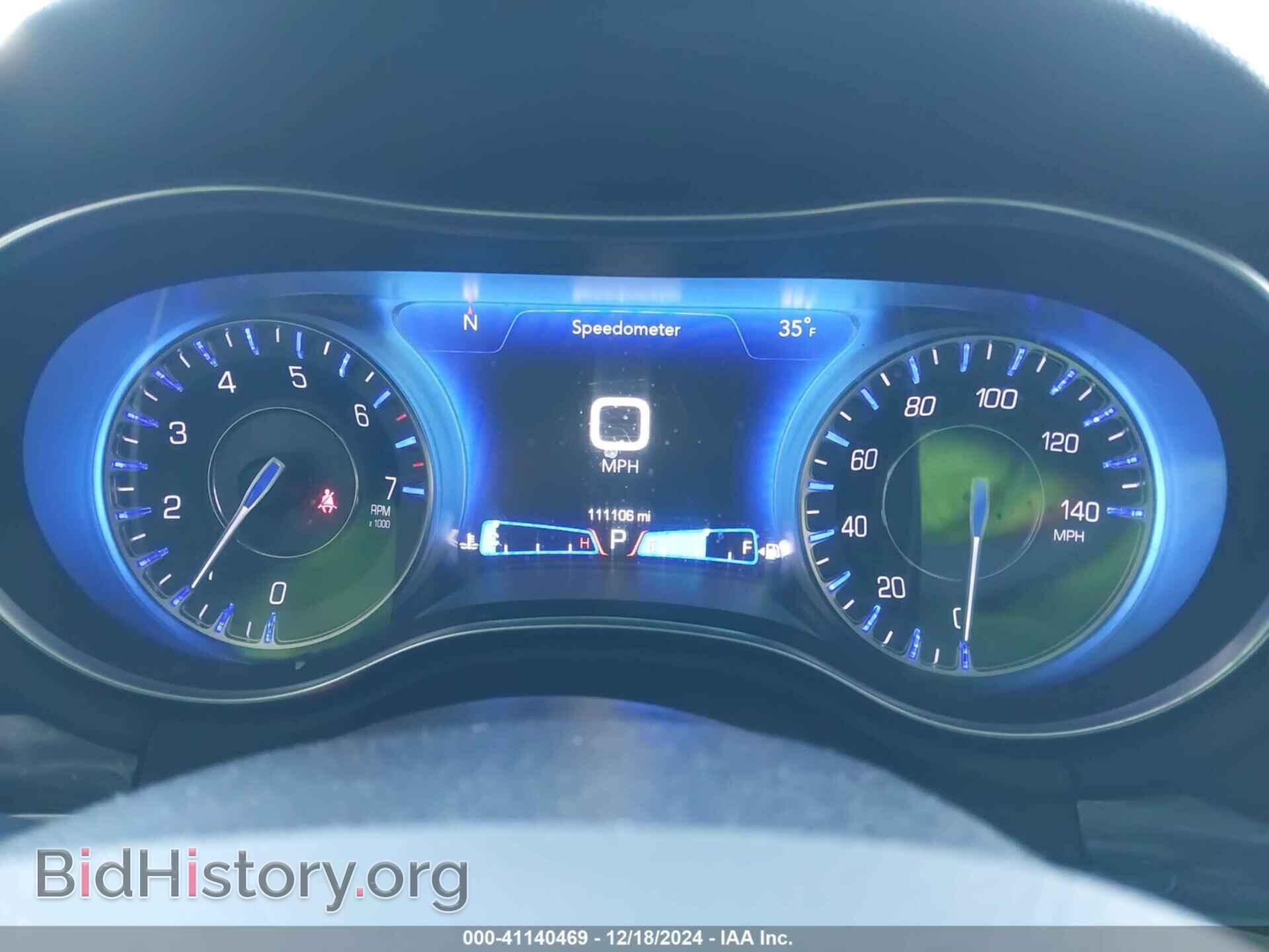 2019 CHRYSLER 300 - VIN: 2C3CCARG1KH706326 - Фото 7