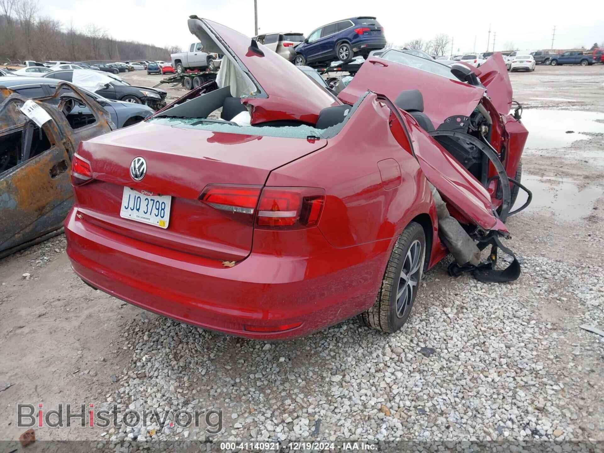 2017 VOLKSWAGEN JETTA - VIN: 3VWDB7AJ3HM336694 - Фото 4