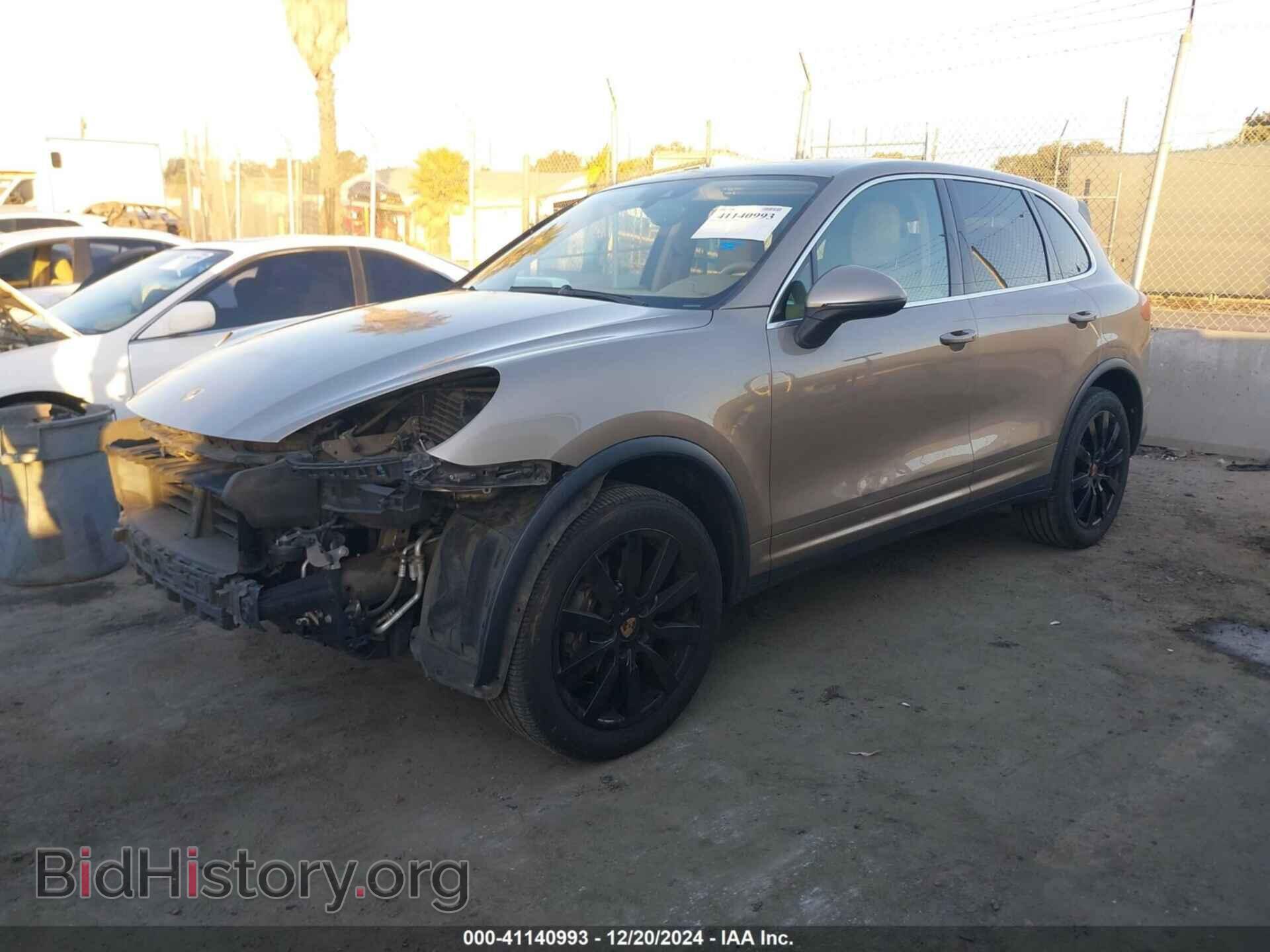 2016 PORSCHE CAYENNE - VIN: WP1AA2A2XGLA03542 - Фото 2