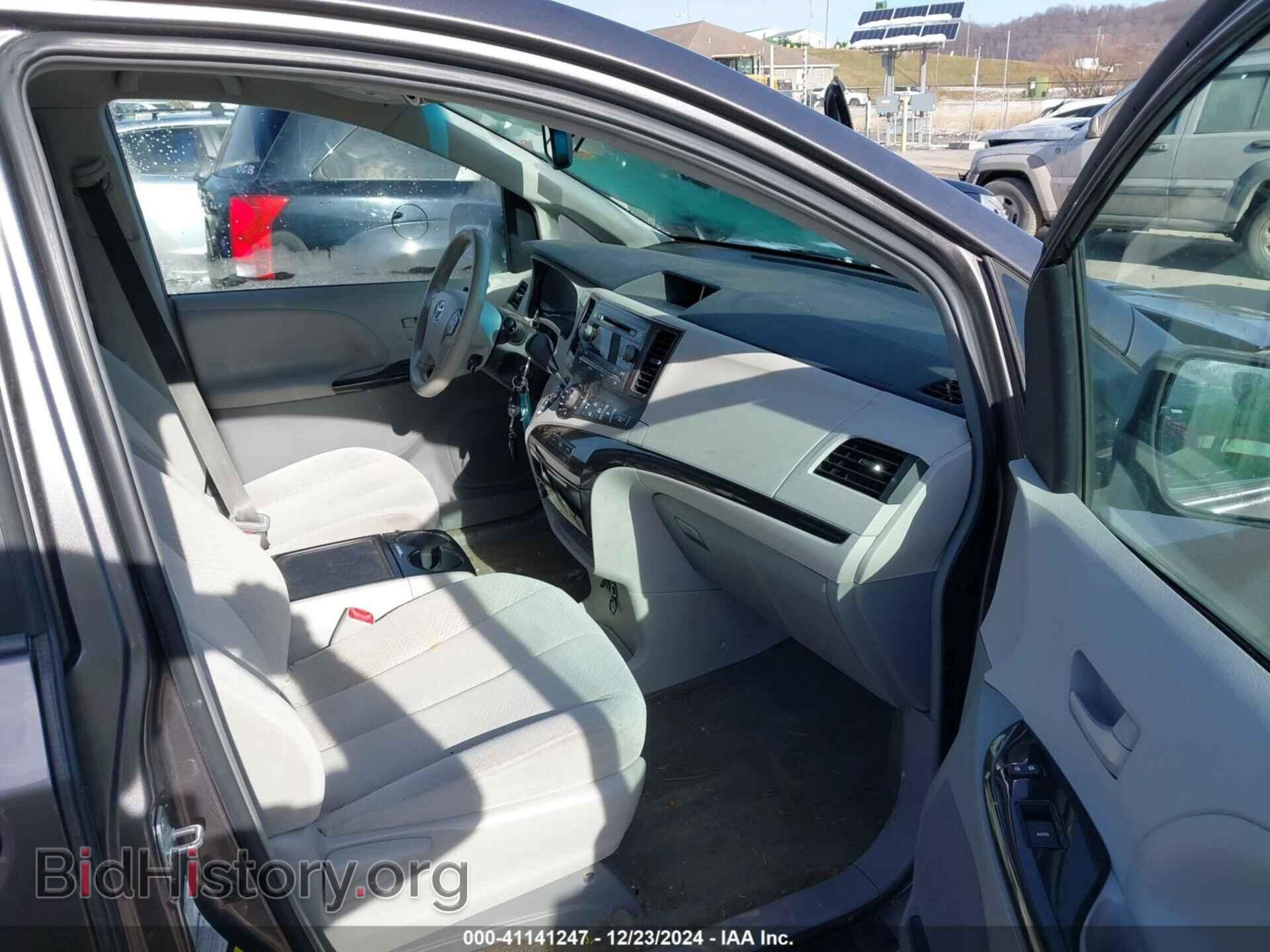 2013 TOYOTA SIENNA - VIN: 5TDJK3DC8DS056730 - Фото 5
