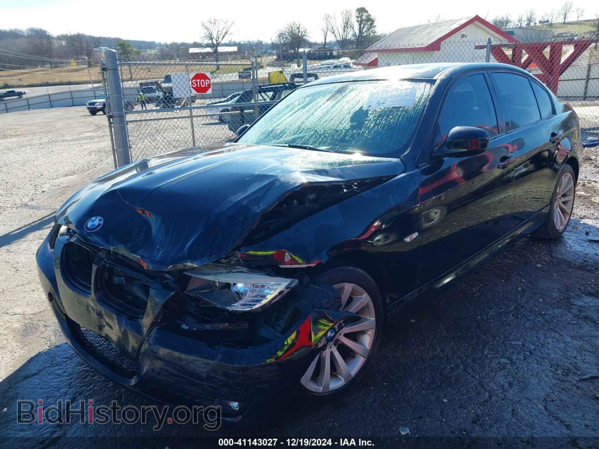2011 BMW 328I - VIN: WBAPH5G52BNM81071 - Фото 2