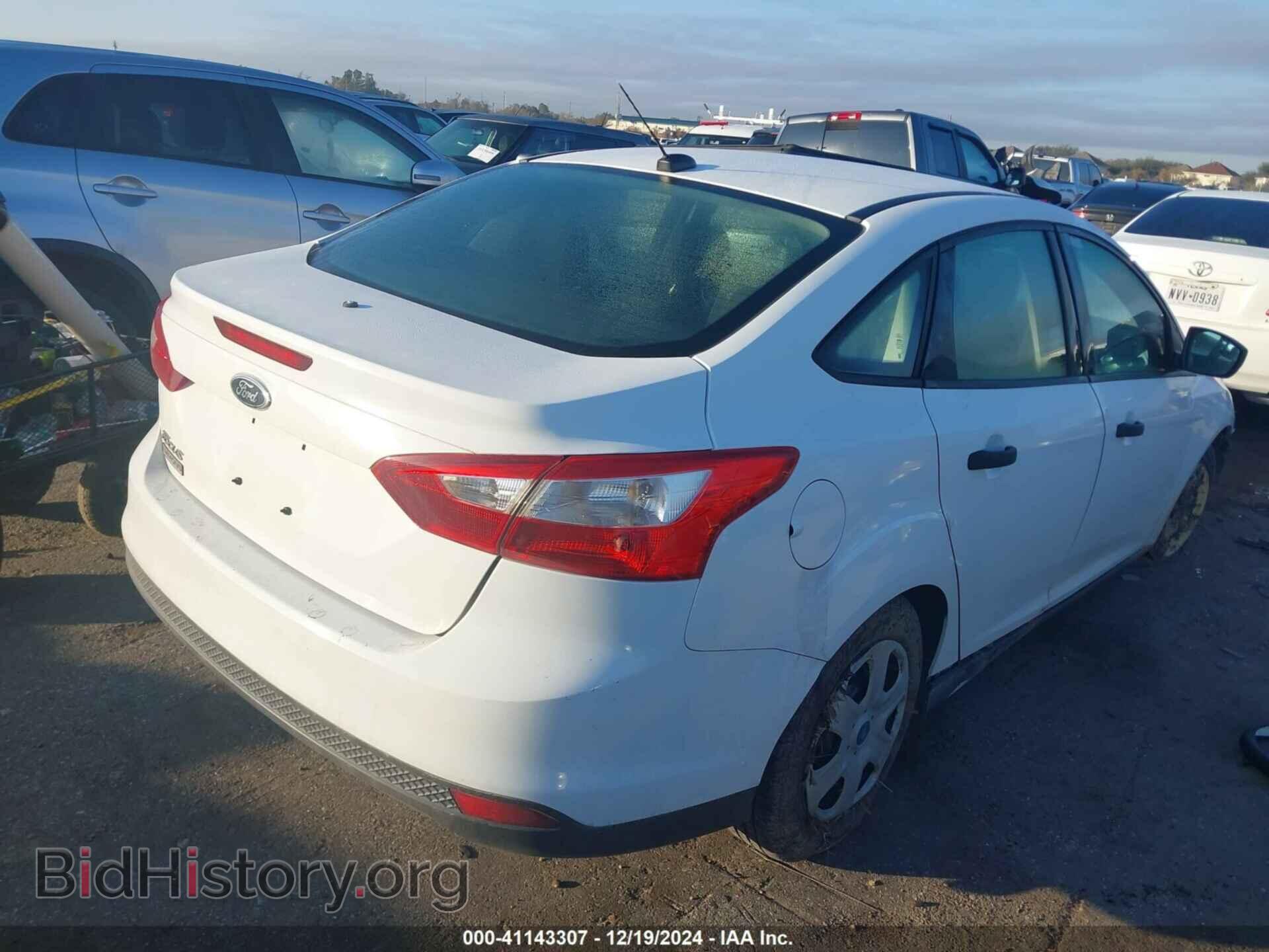 2012 FORD FOCUS - VIN: 1FAHP3E20CL237817 - Photo 4