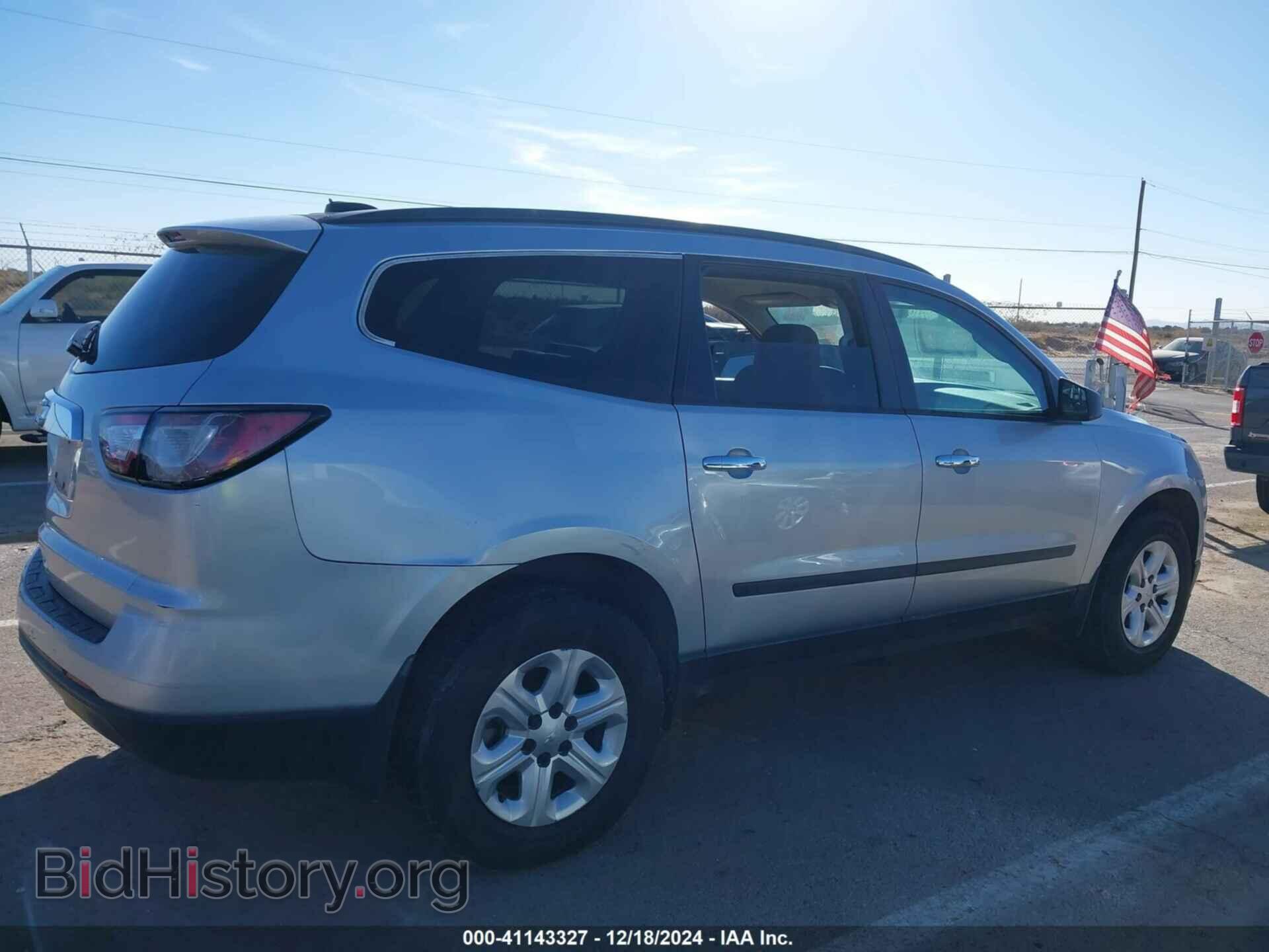 2017 CHEVROLET TRAVERSE - VIN: 1GNKRFKD0HJ346032 - Фото 13