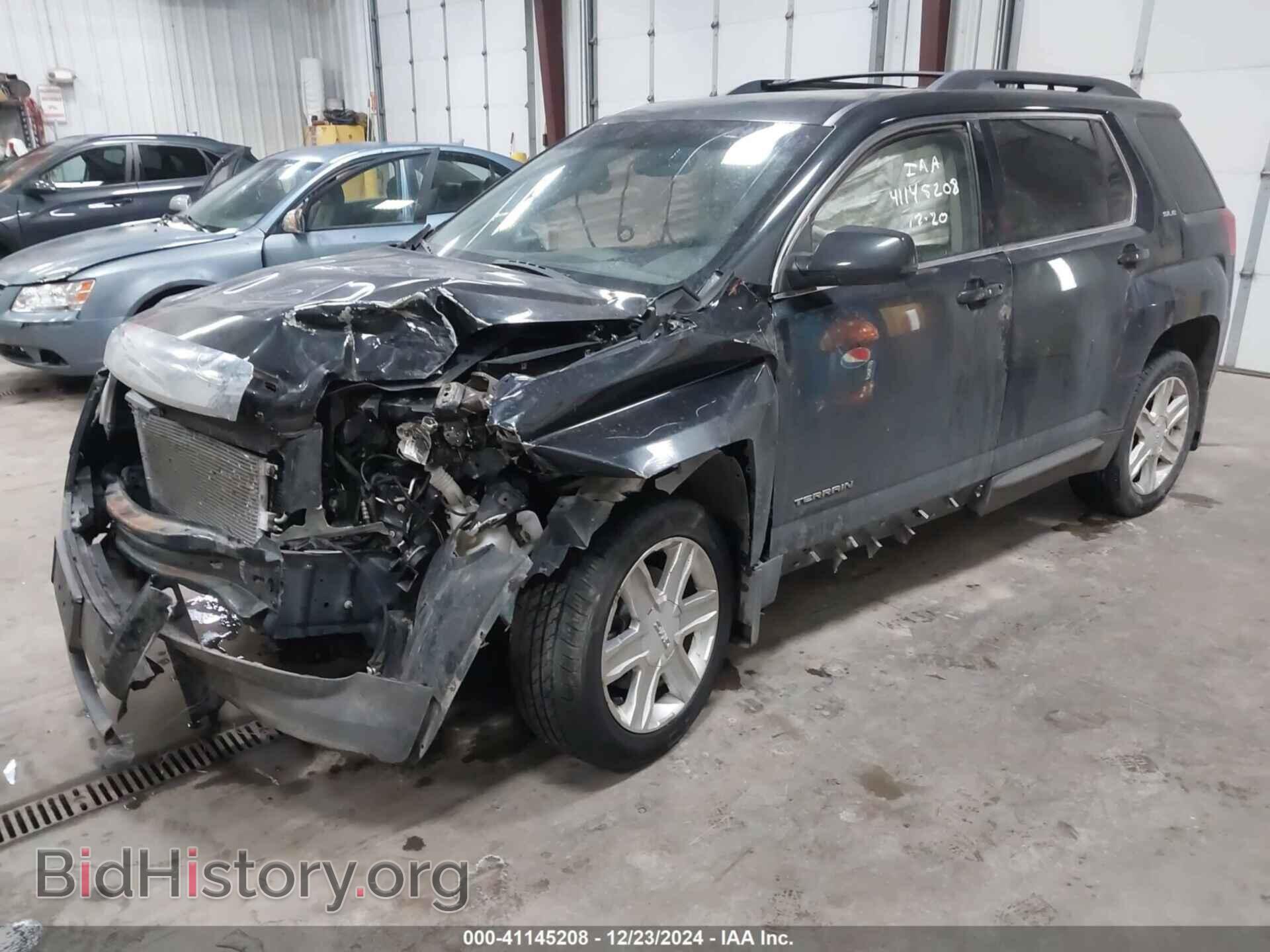 2011 GMC TERRAIN - VIN: 2CTFLTEC8B6358273 - Photo 2