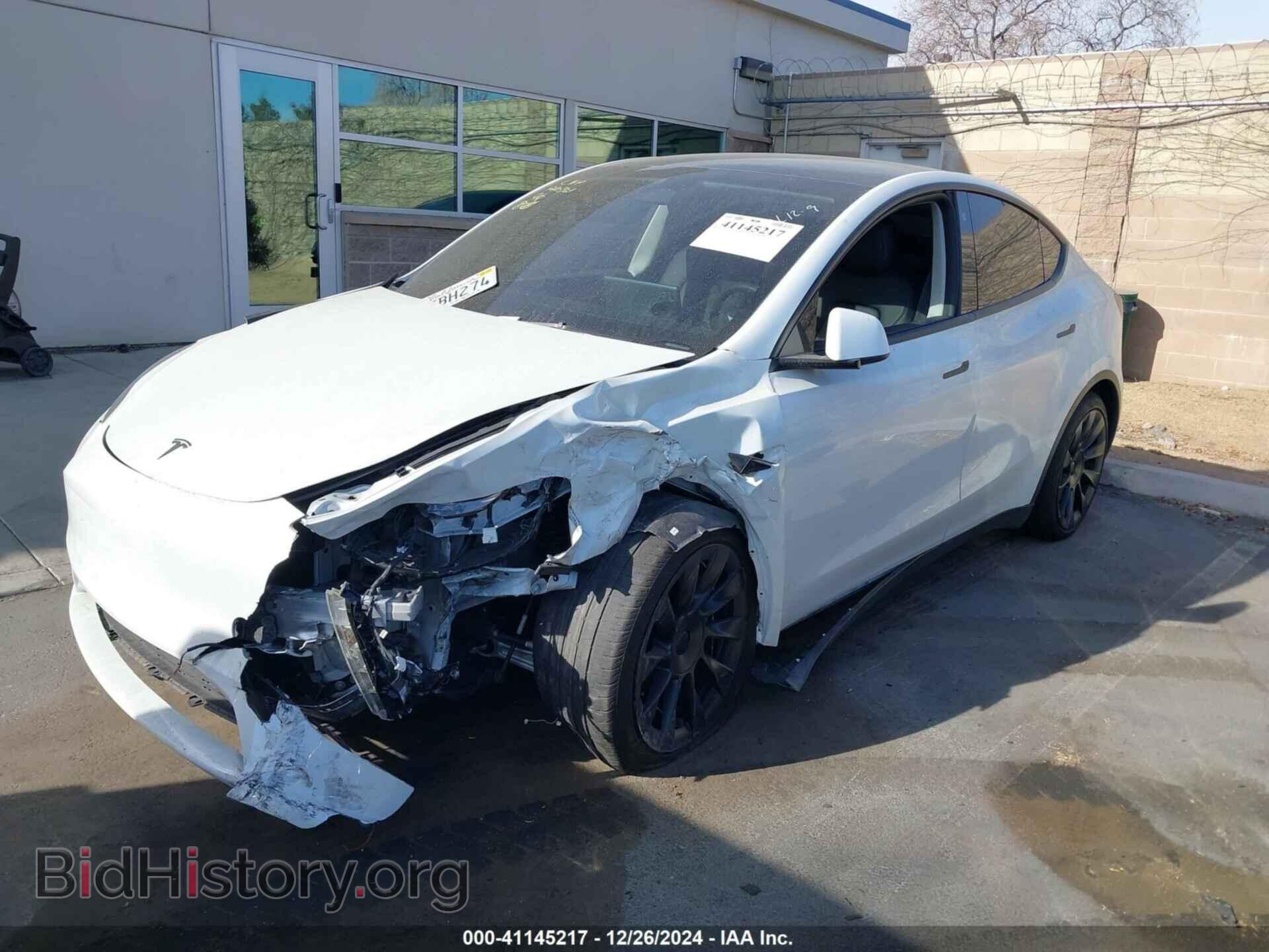 2023 TESLA MODEL Y - VIN: 7SAYGAEE2PF668910 - Фото 2