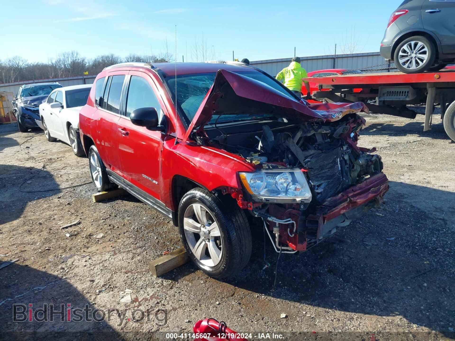 Photo 1J4NT1FA4BD170564 - JEEP COMPASS 2011