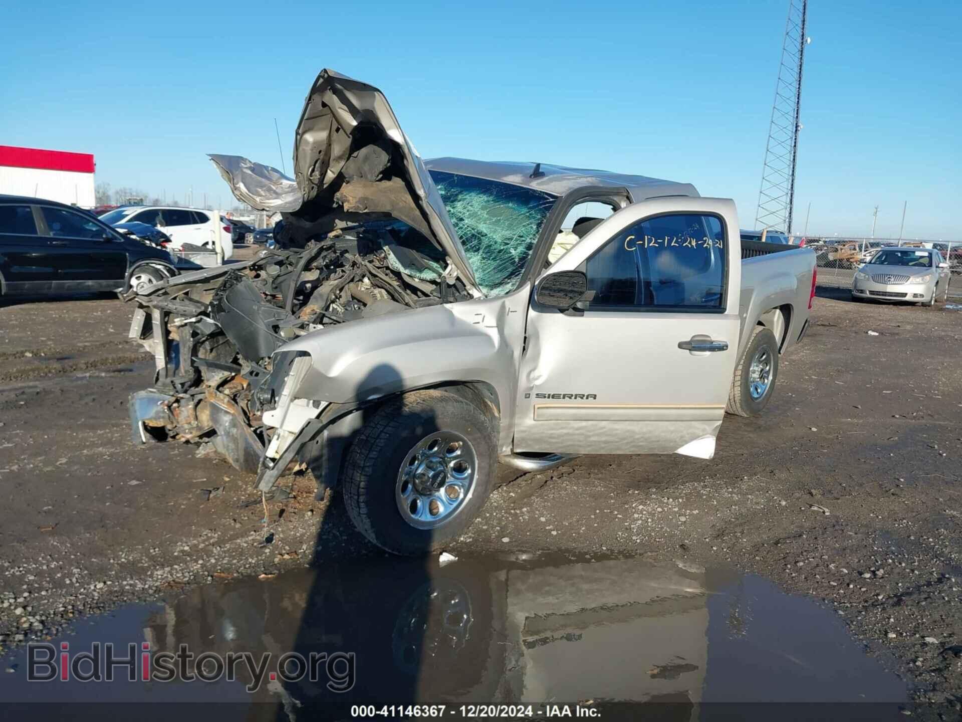 2007 GMC NEW SIERRA - VIN: 2GTEC13C571717016 - Фото 2