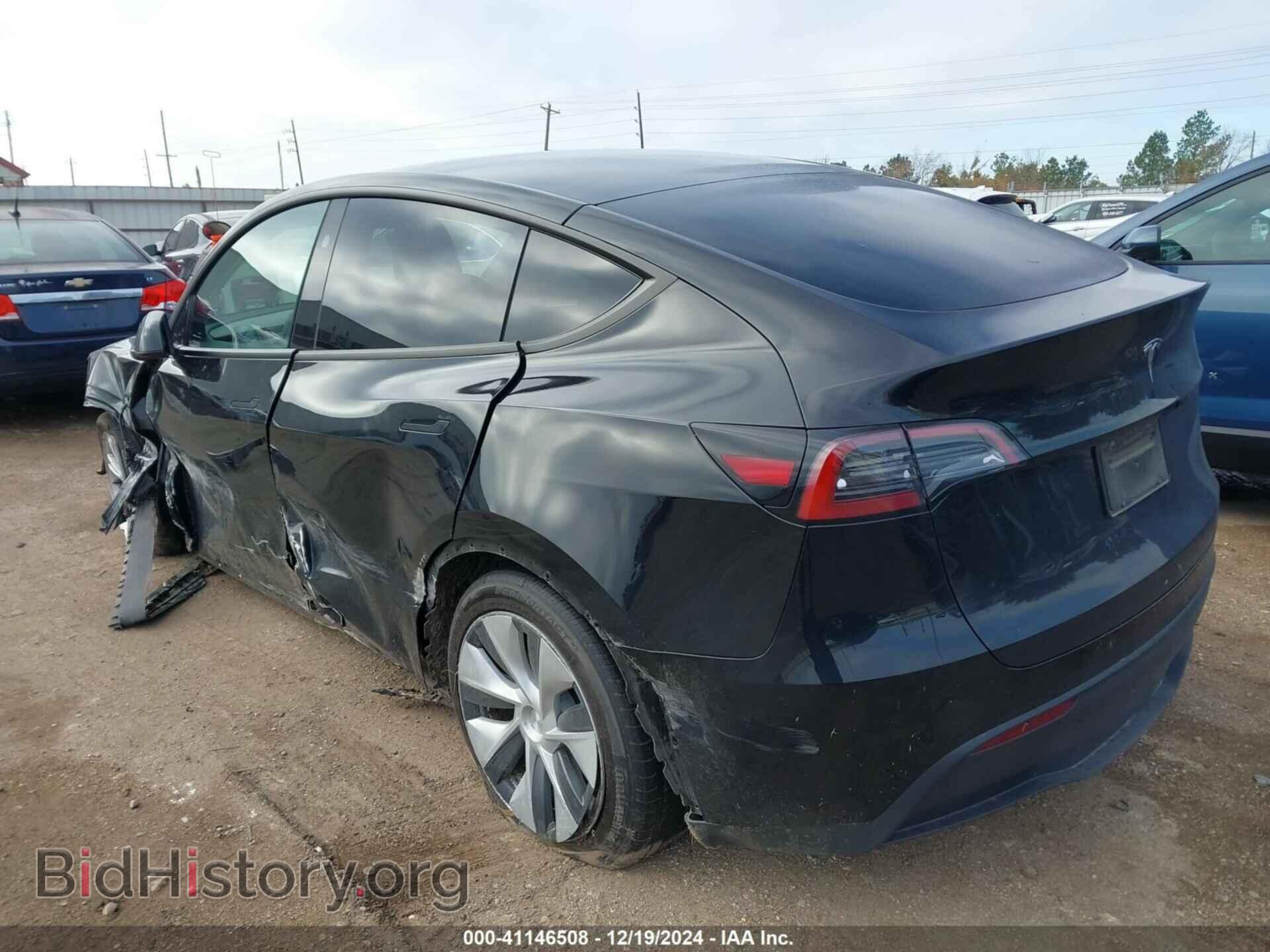 2024 TESLA MODEL Y - VIN: 7SAYGDED4RF042898 - Фото 3