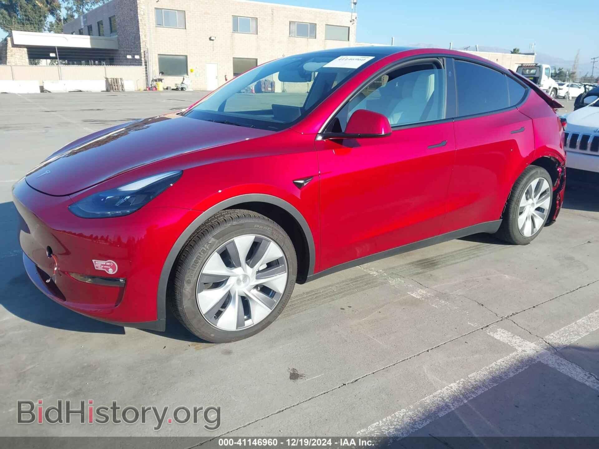 2024 TESLA MODEL Y - VIN: 7SAYGDEE5RF072758 - Фото 2