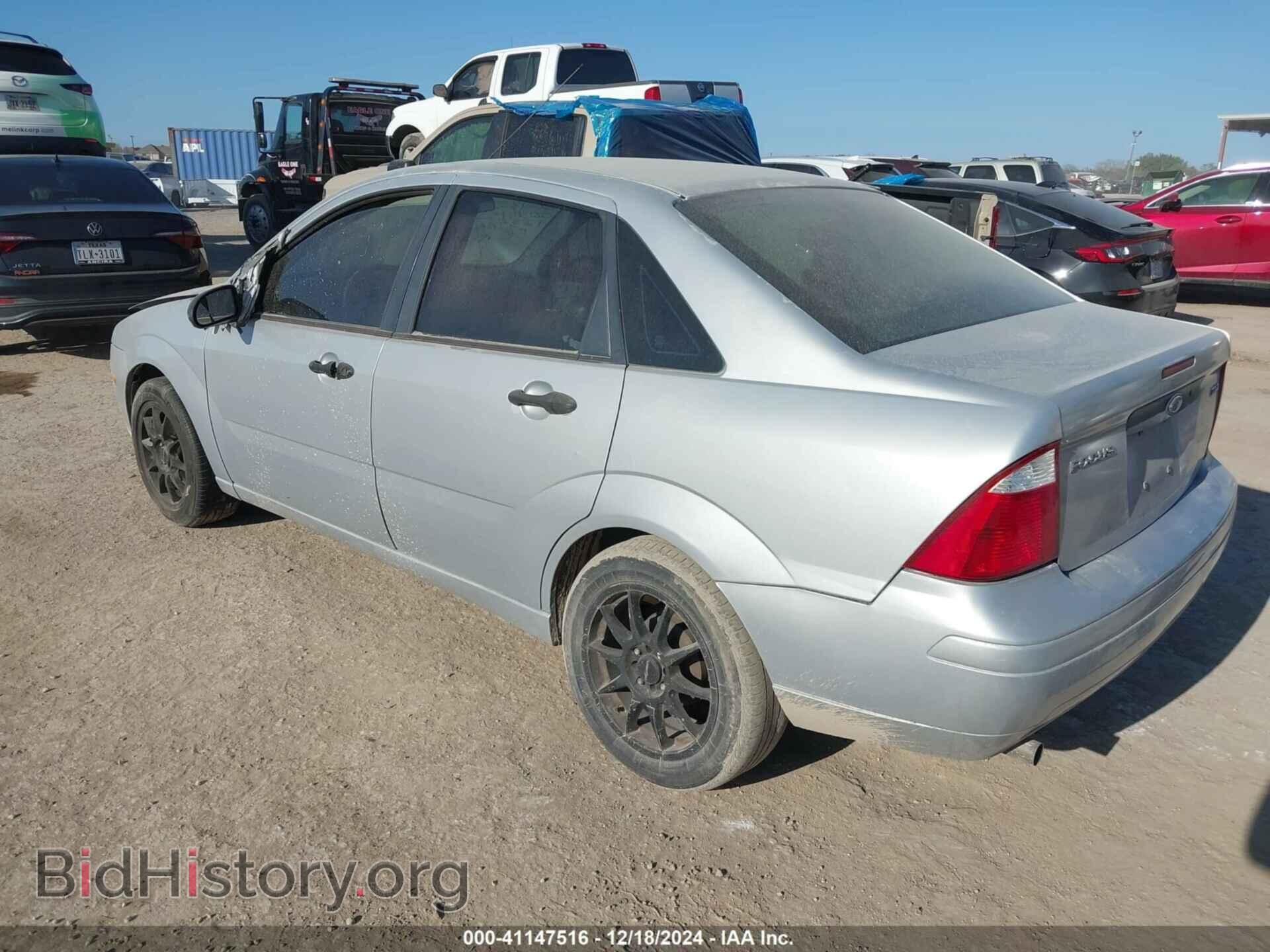 2006 FORD FOCUS - VIN: 1FAFP34N76W123965 - Фото 3