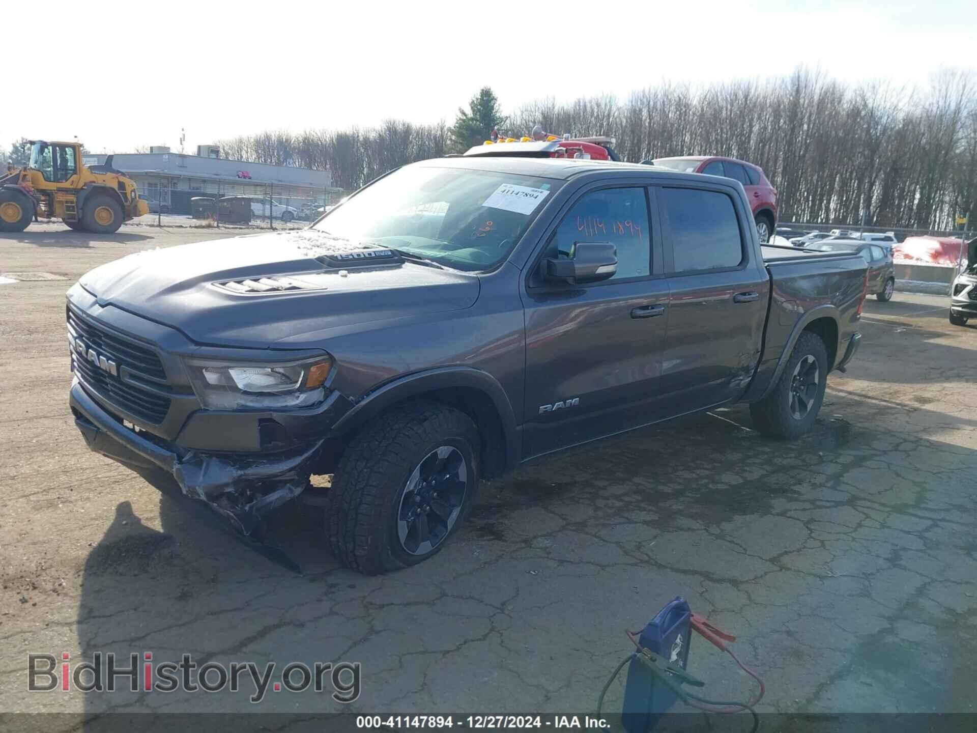 2020 RAM 1500 - VIN: 1C6SRFJT3LN314055 - Фото 2