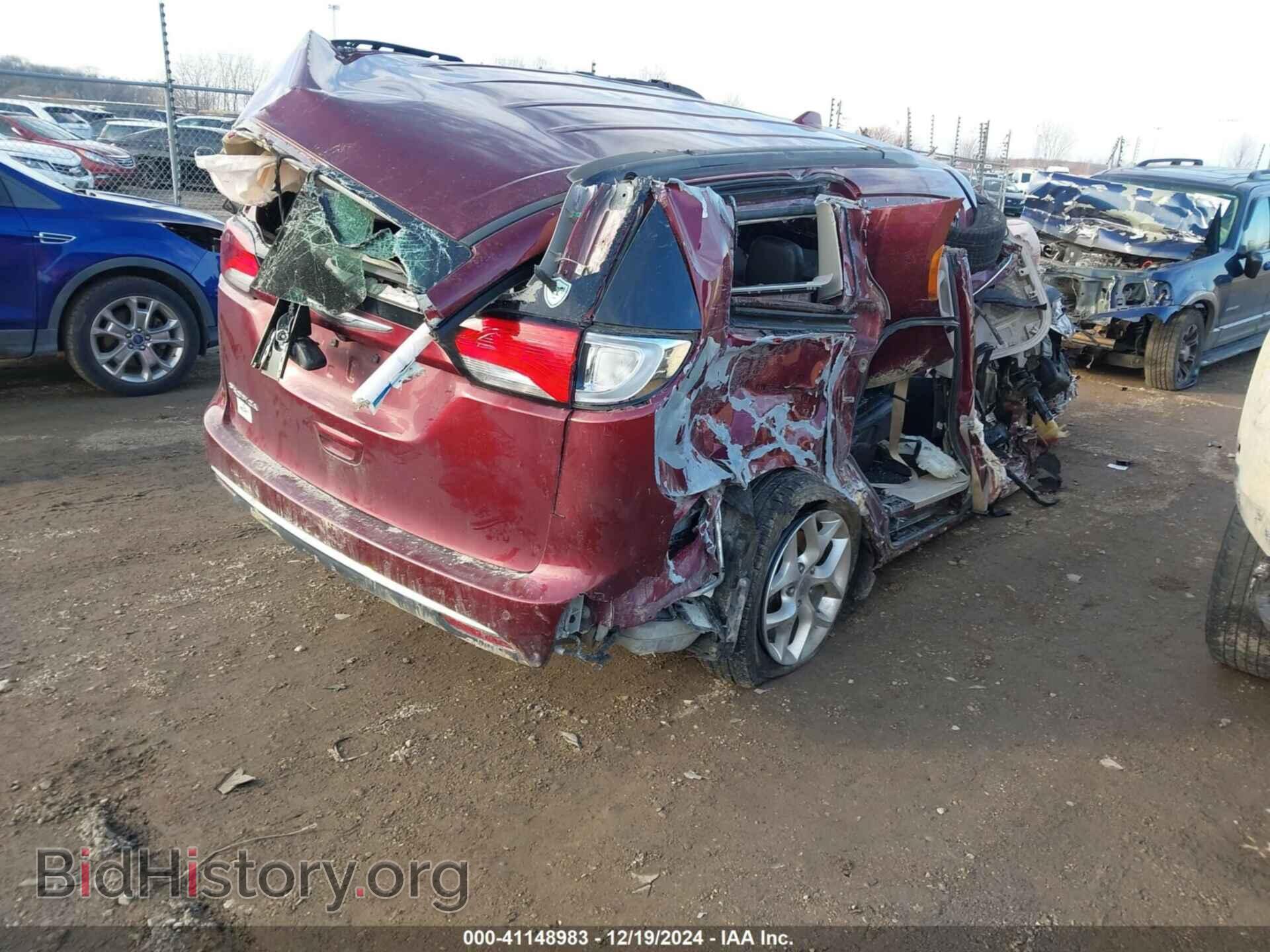 2017 CHRYSLER PACIFICA - VIN: 2C4RC1BG5HR794963 - Фото 4