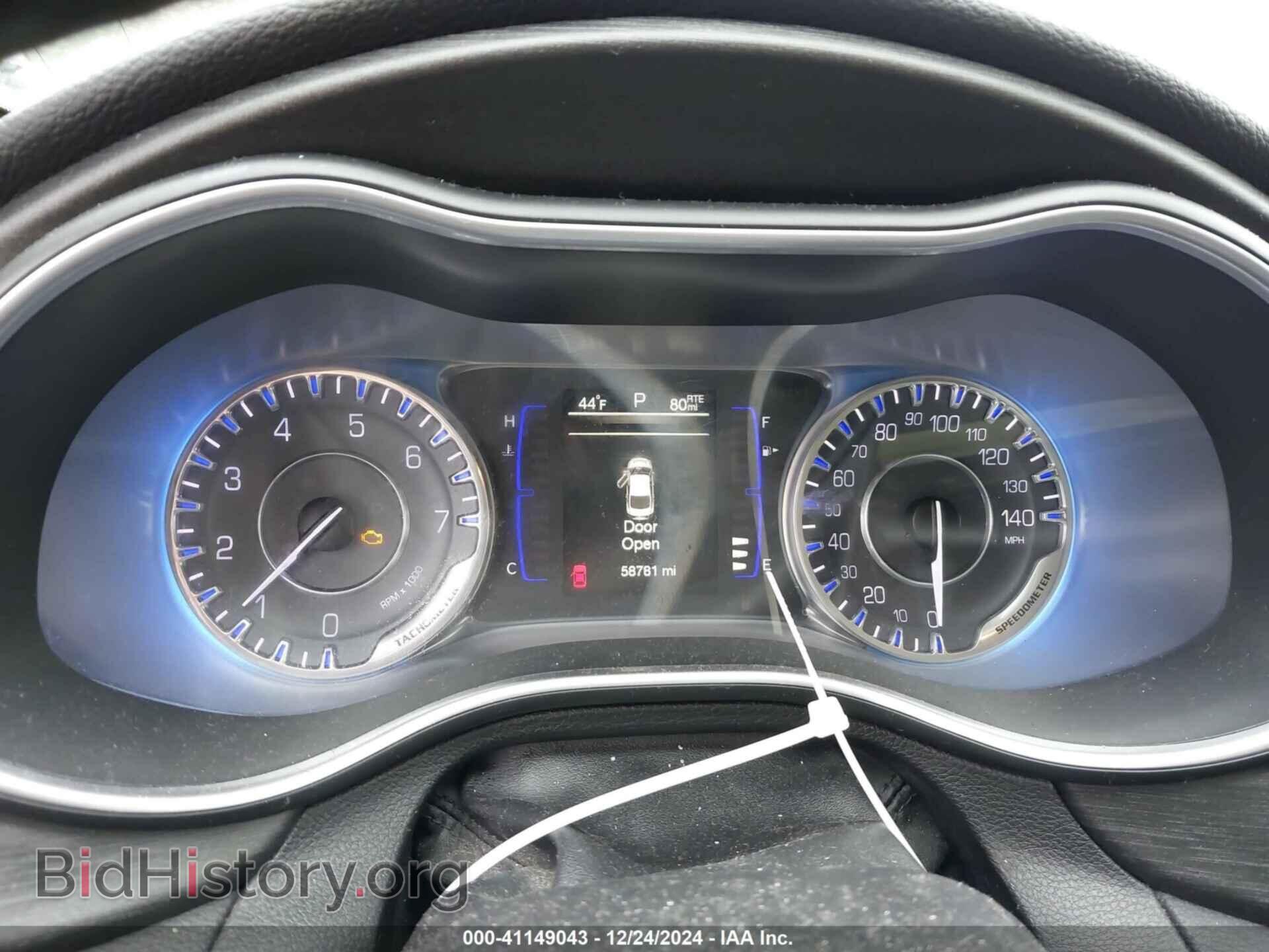 2016 CHRYSLER 200 - VIN: 1C3CCCAB7GN130459 - Фото 7