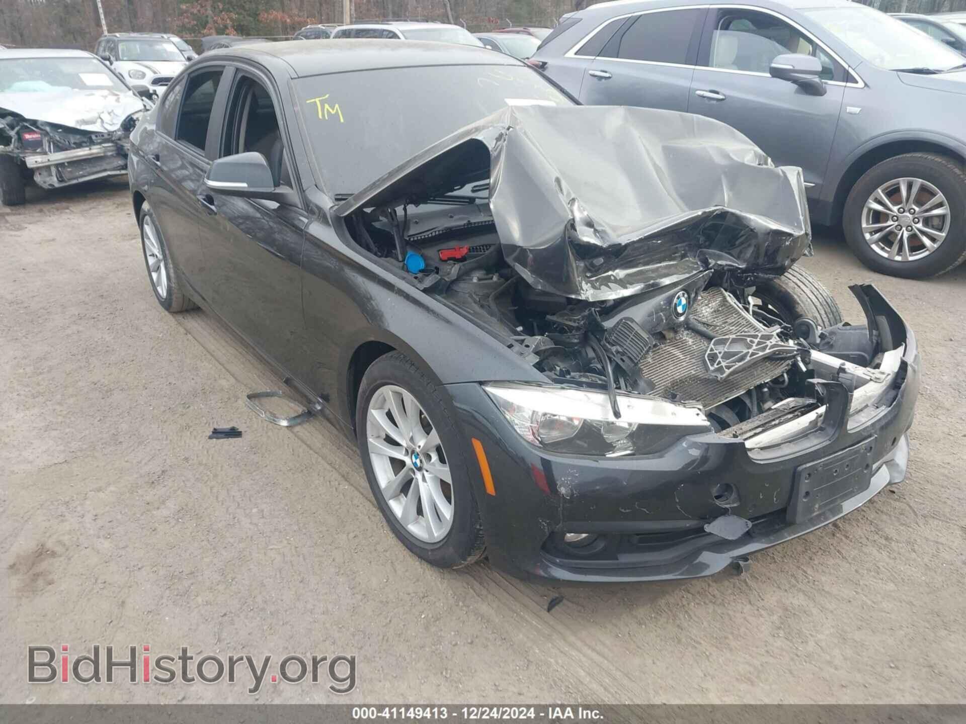 Photo WBA8A3C33HA066889 - BMW 320I 2017