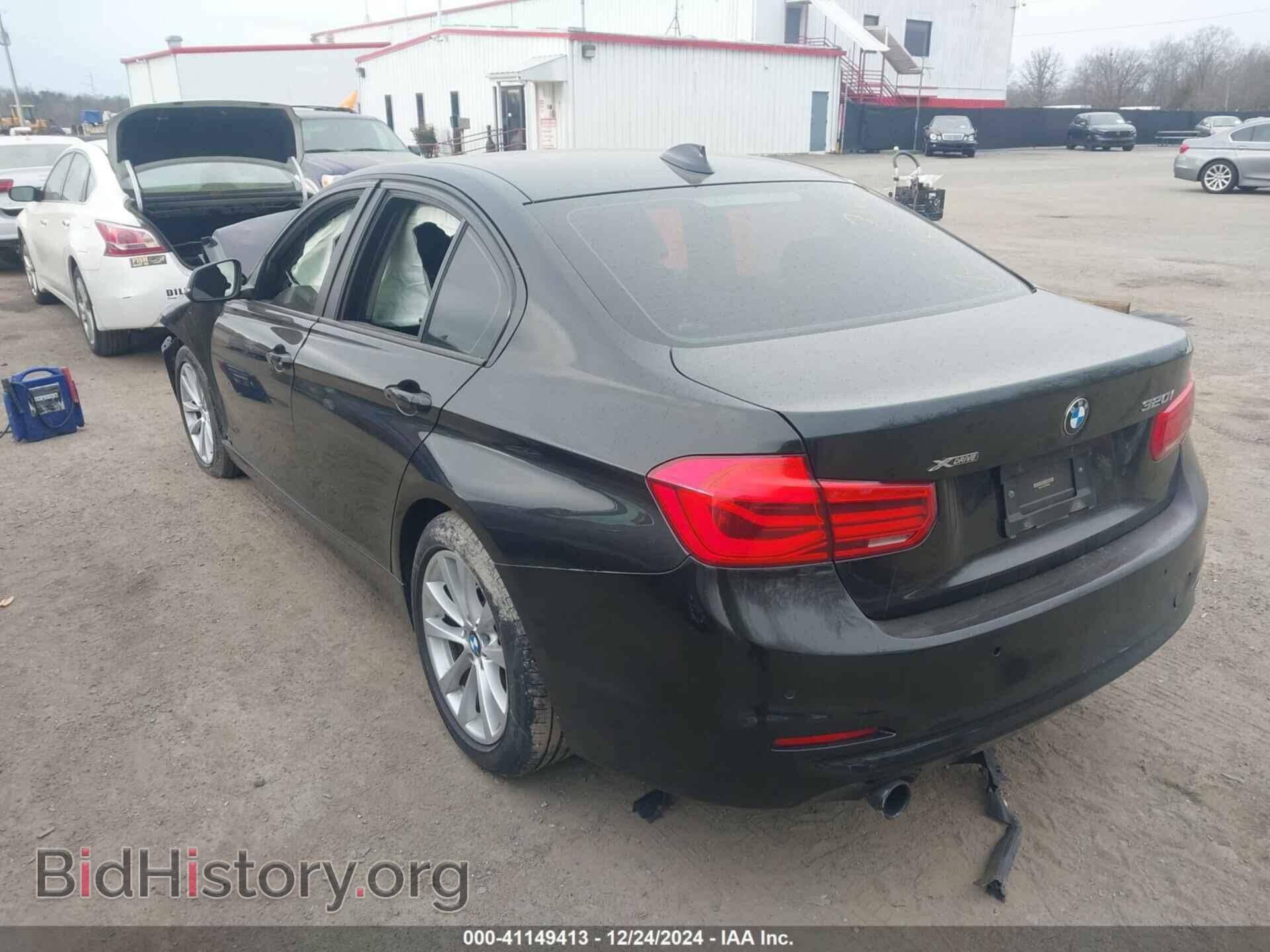 2017 BMW 320I - VIN: WBA8A3C33HA066889 - Фото 3