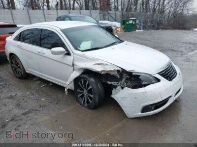 2013 Chrysler 200 Touring — VIN 1C3CCBBB4DN579375, IAAI