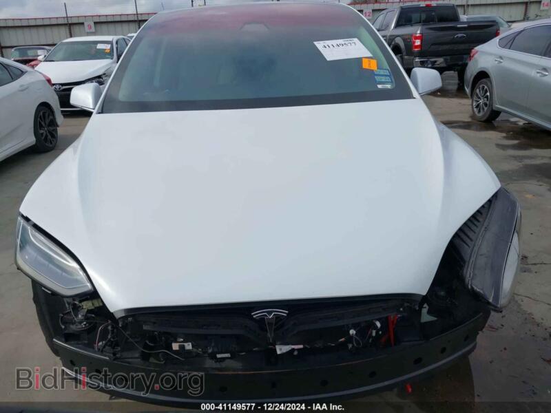 2017 Tesla MODEL X (VIN 5YJXCAE28HF034657) — photo 6 of 21