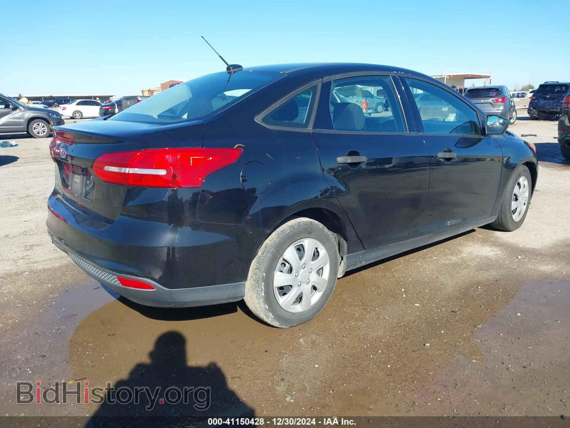 2017 FORD FOCUS - VIN: 1FADP3E26HL255924 - Photo 4