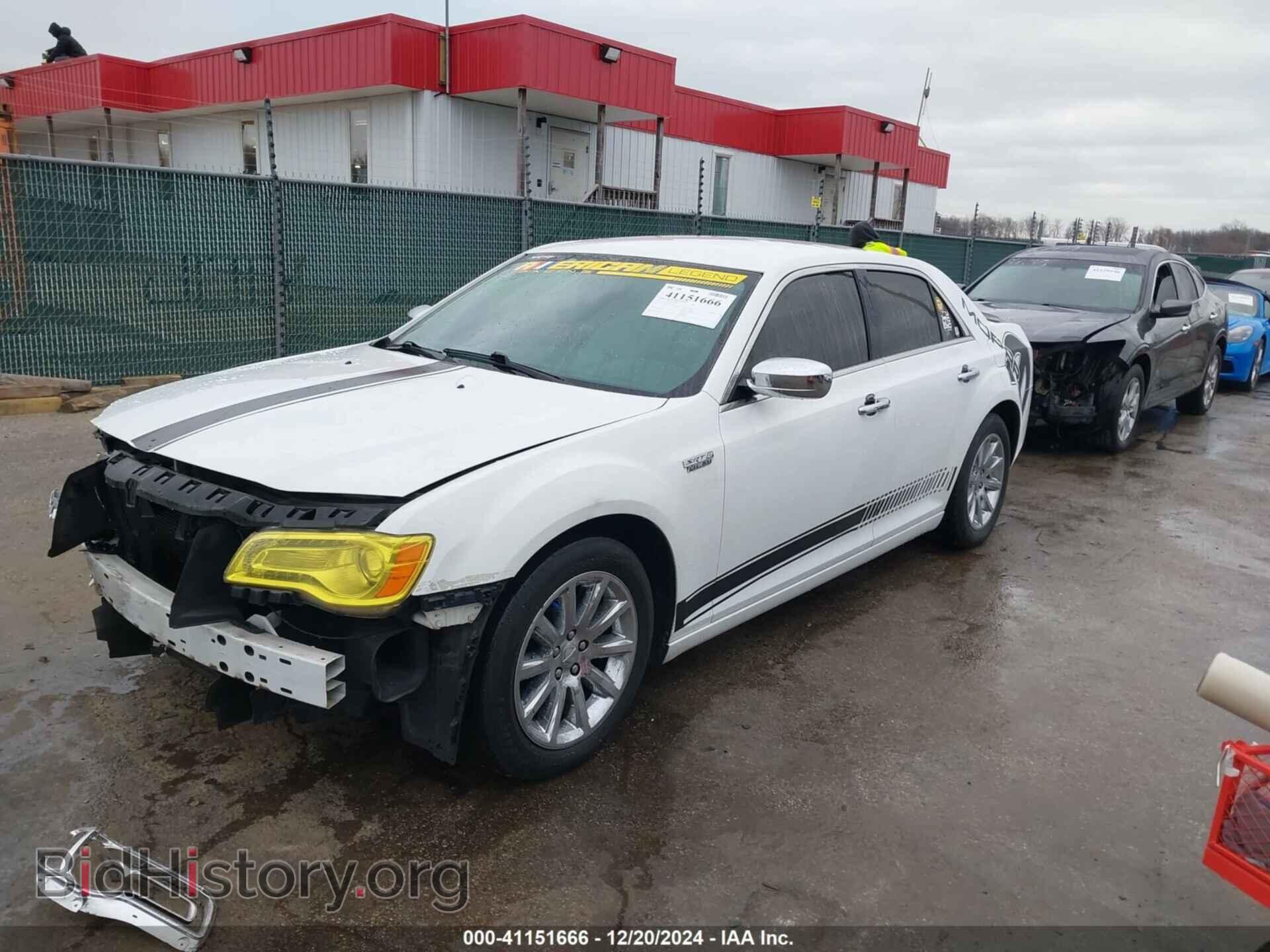 2012 CHRYSLER 300 - VIN: 2C3CCACG0CH266321 - Фото 2