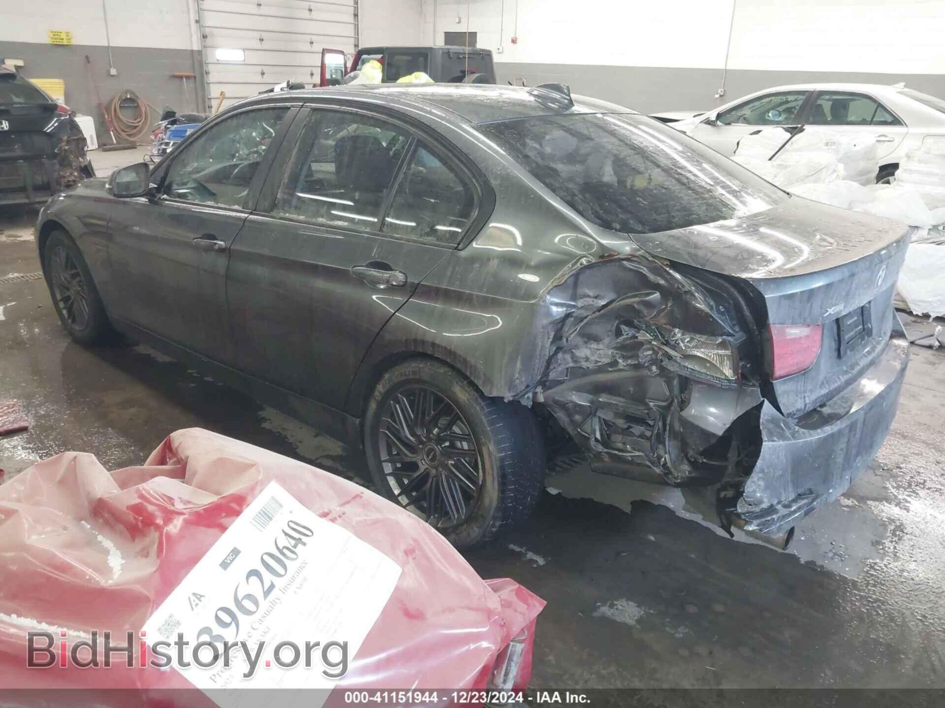 2015 BMW 320 - VIN: WBA3C3G54FNS73636 - Фото 3
