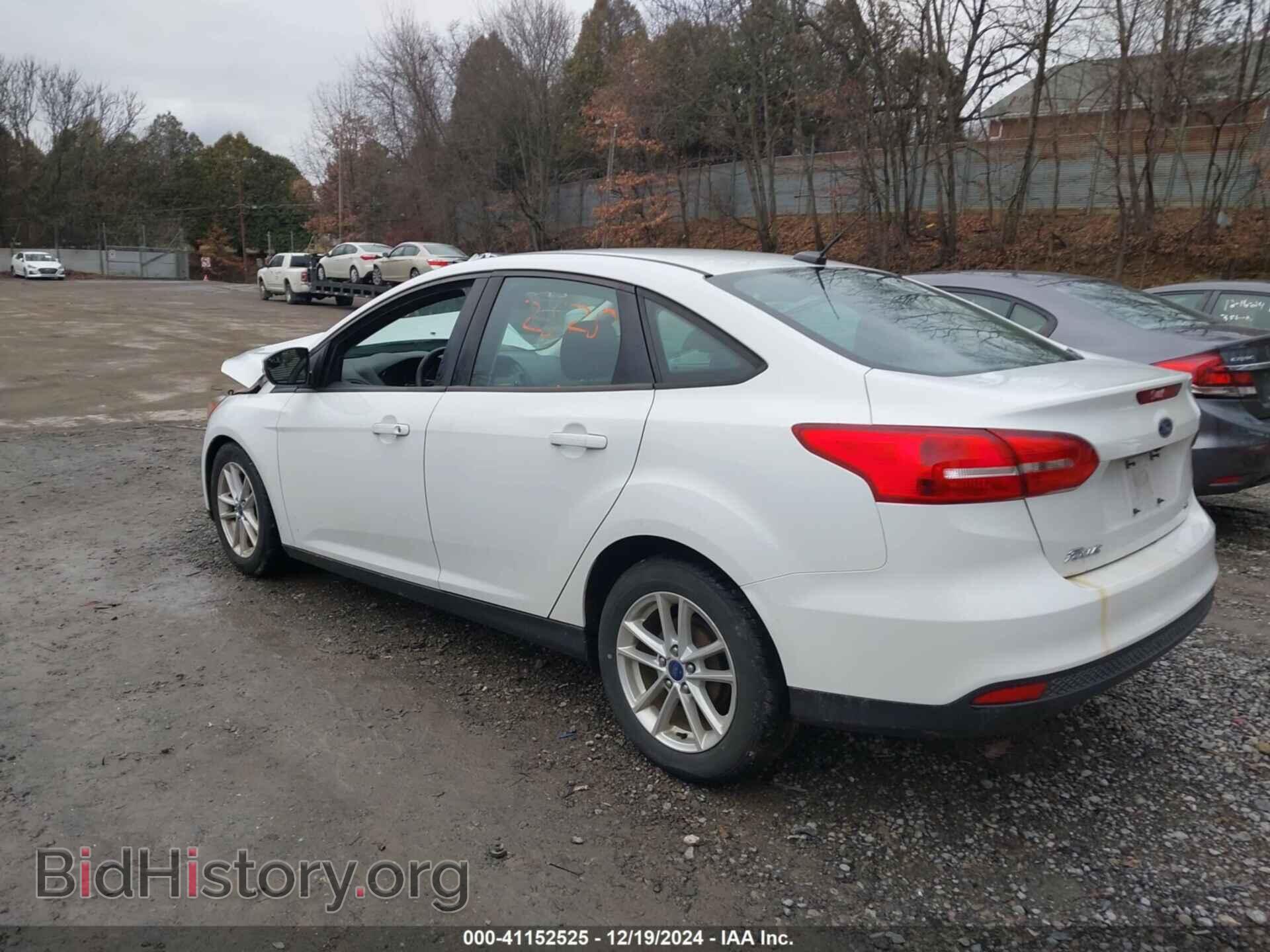 2017 FORD FOCUS - VIN: 1FADP3F23HL339682 - Фото 3