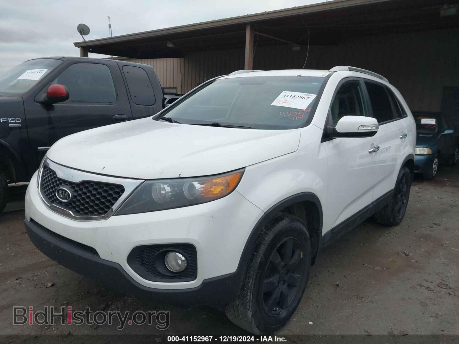 2013 KIA SORENTO - VIN: 5XYKT4A65DG421111 - Photo 2