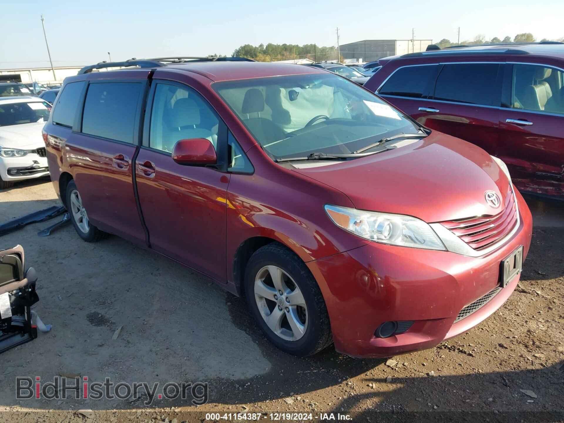 Фотография 5TDKZ3DC9HS890902 - TOYOTA SIENNA 2017