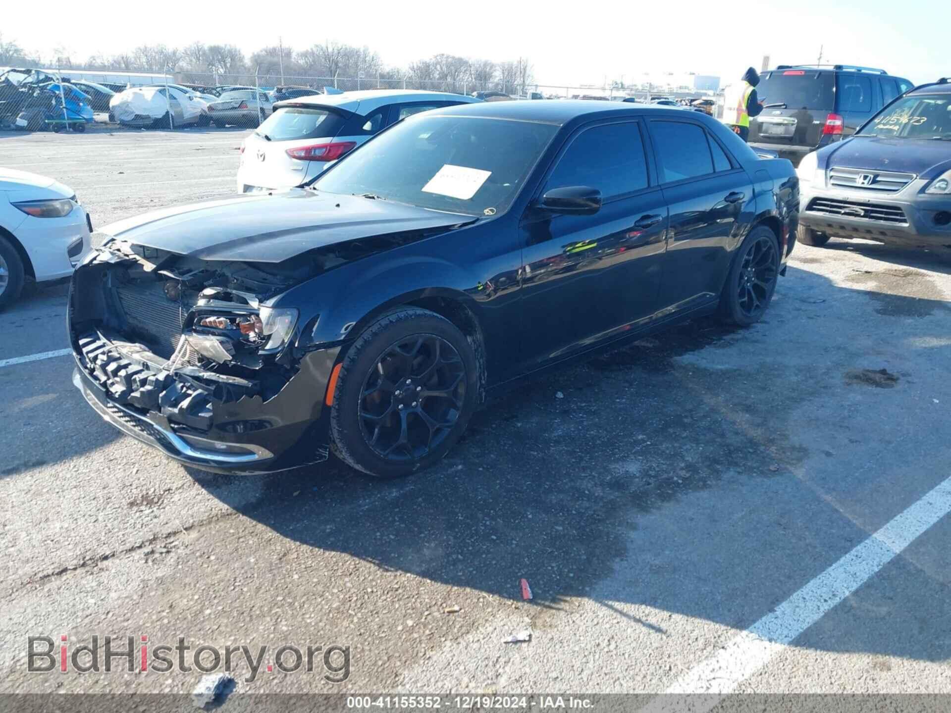 2015 CHRYSLER 300 - VIN: 2C3CCABG3FH921562 - Фото 2