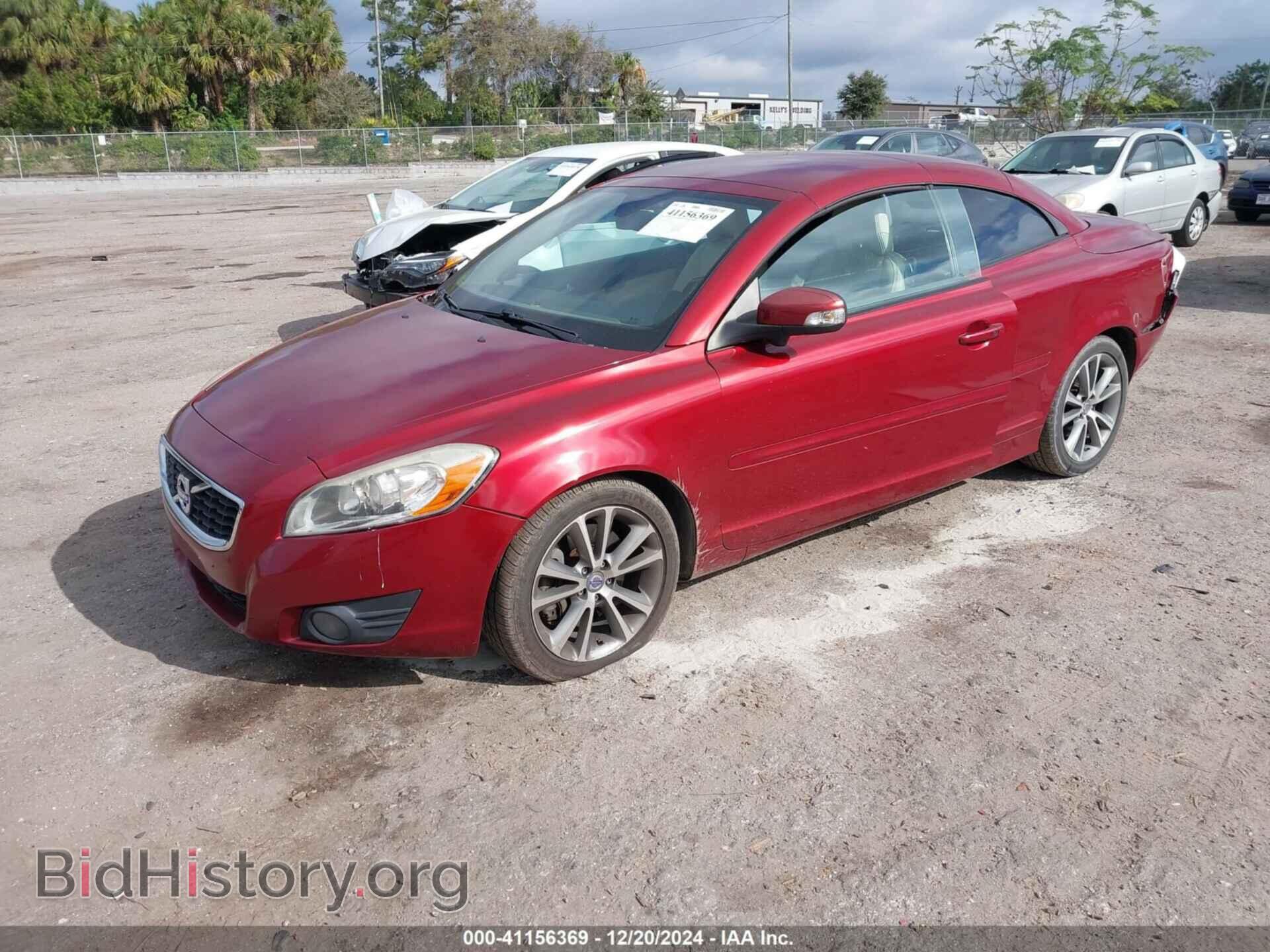 2011 VOLVO C70 - VIN: YV1672MC1BJ120922 - Фото 2