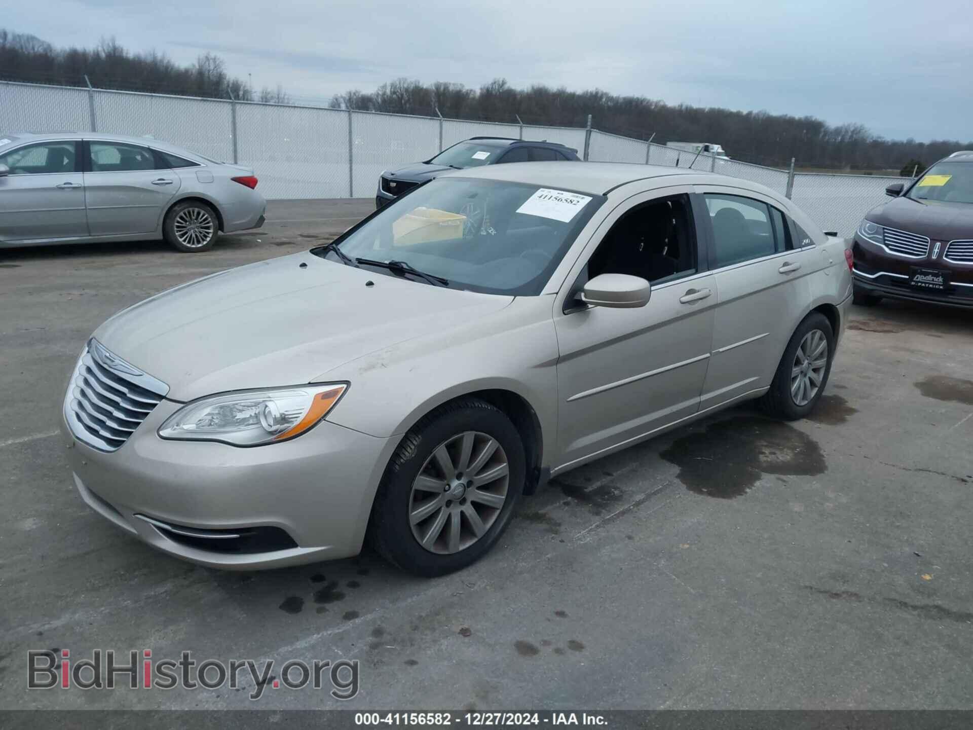 2013 CHRYSLER 200 - VIN: 1C3CCBBBODN714481 - Фото 2