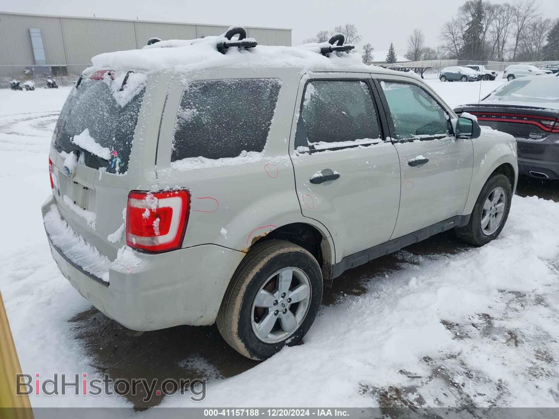 2009 FORD ESCAPE - VIN: 1FMCU03729KA50521 - Фото 4